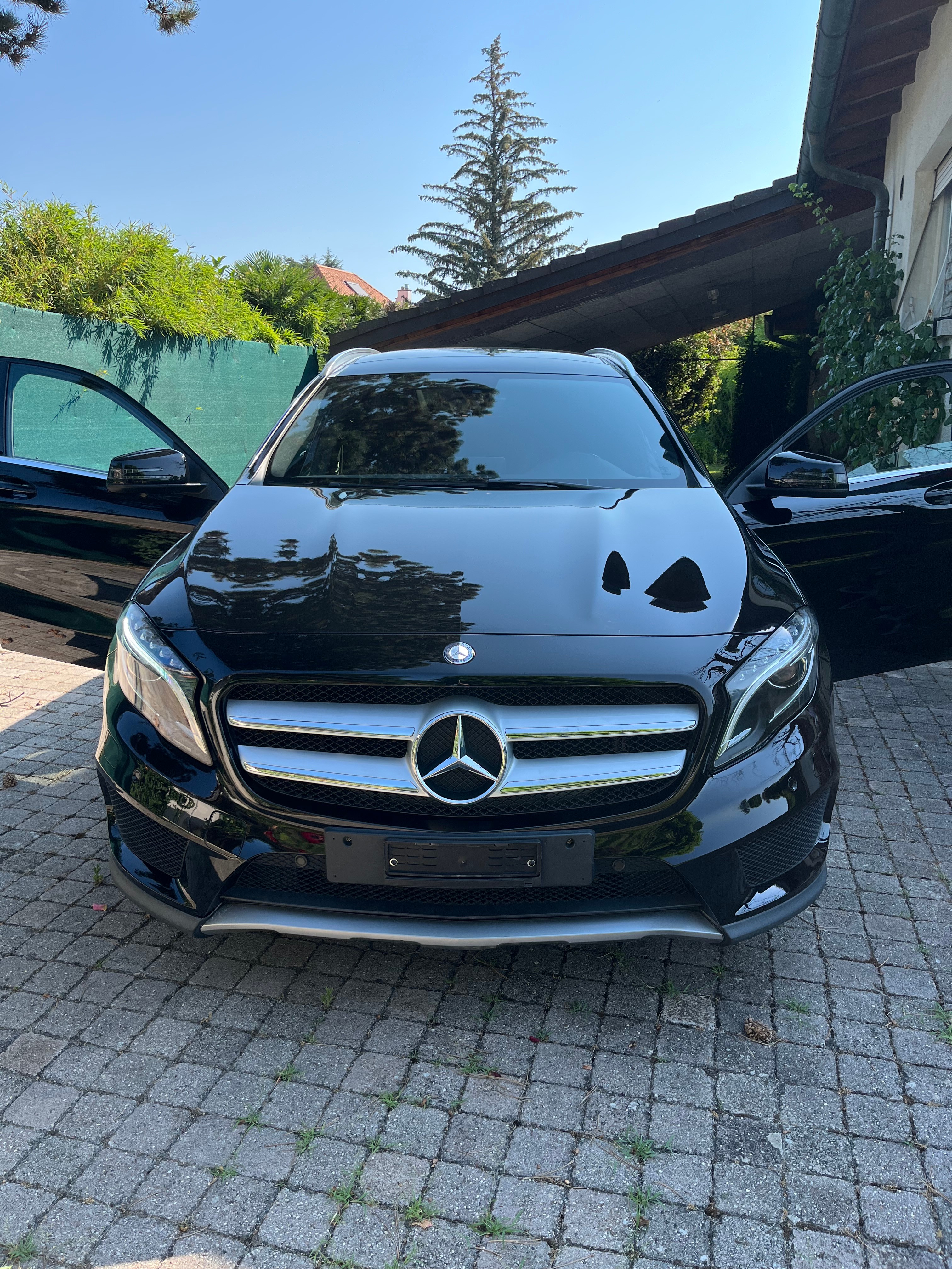 MERCEDES-BENZ 4MATIC AMG Line 7G-DCT — slika 1