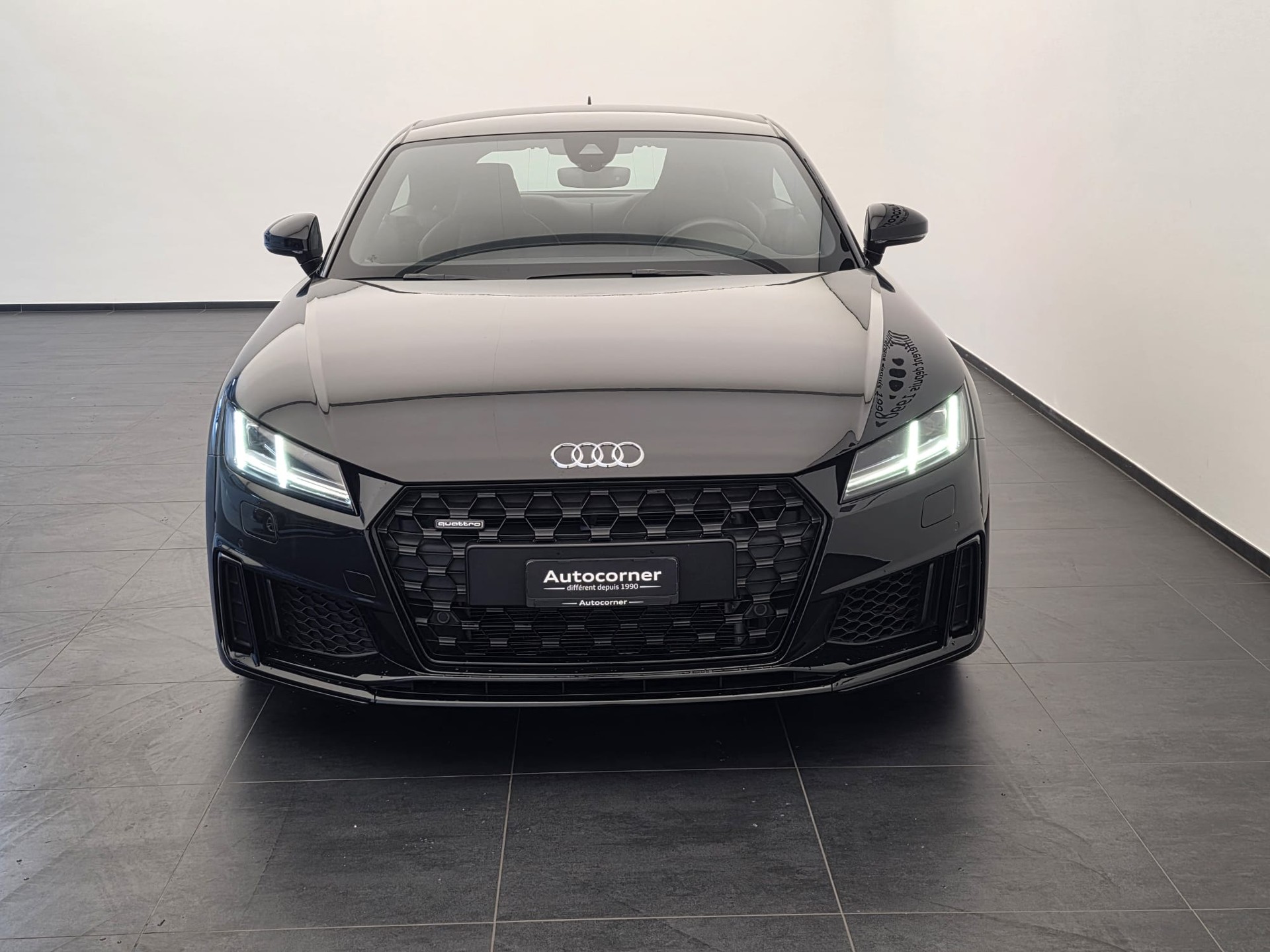 AUDI TT Coupé 45 TFSI quattro S-tronic-image-2