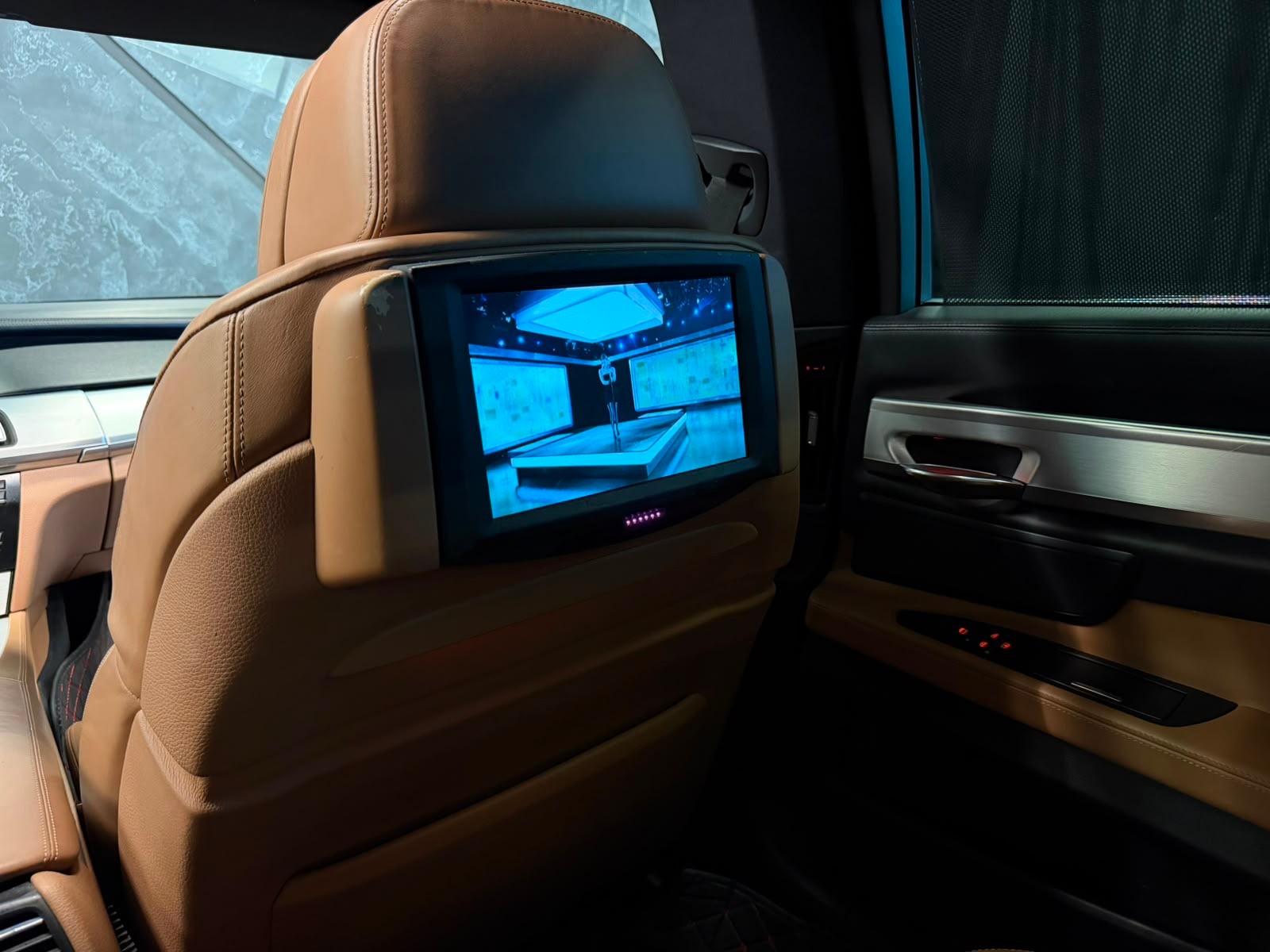 BMW 740d-image-14