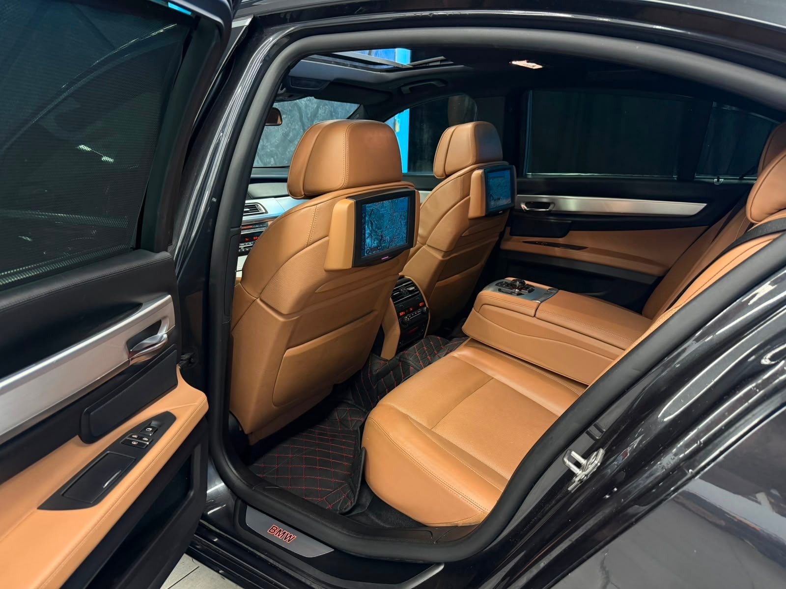 BMW 740d-image-13