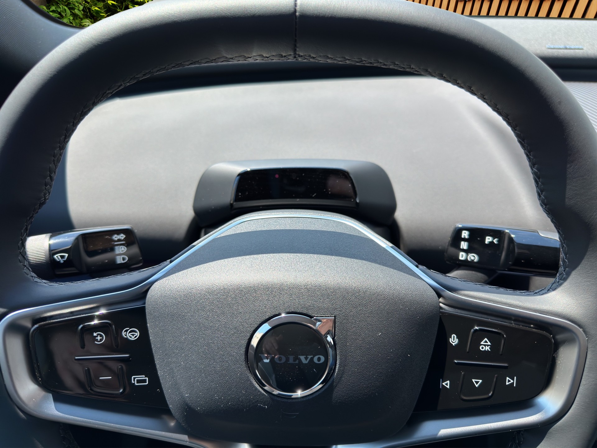 VOLVO EX30 CC E60 Twin Performance AWD-image-12