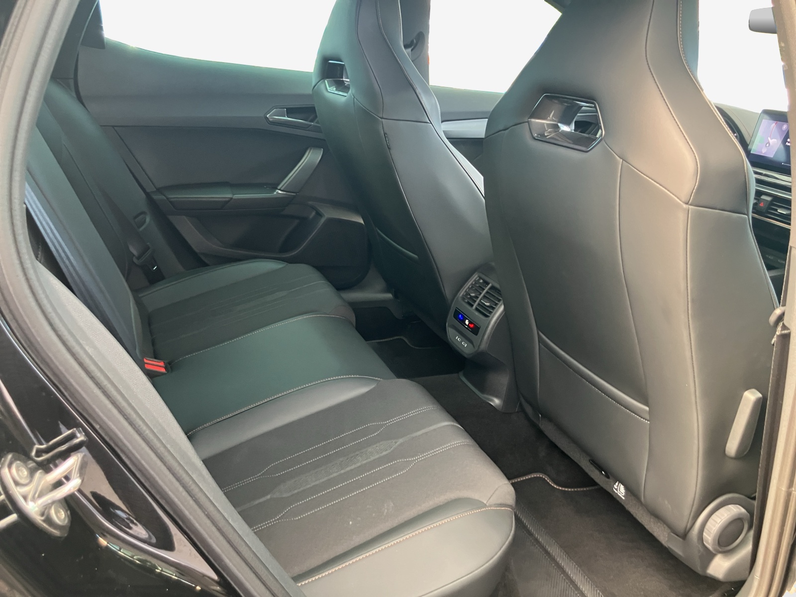 CUPRA Formentor 2.0TSI VZ 4Drive DSG-image-13