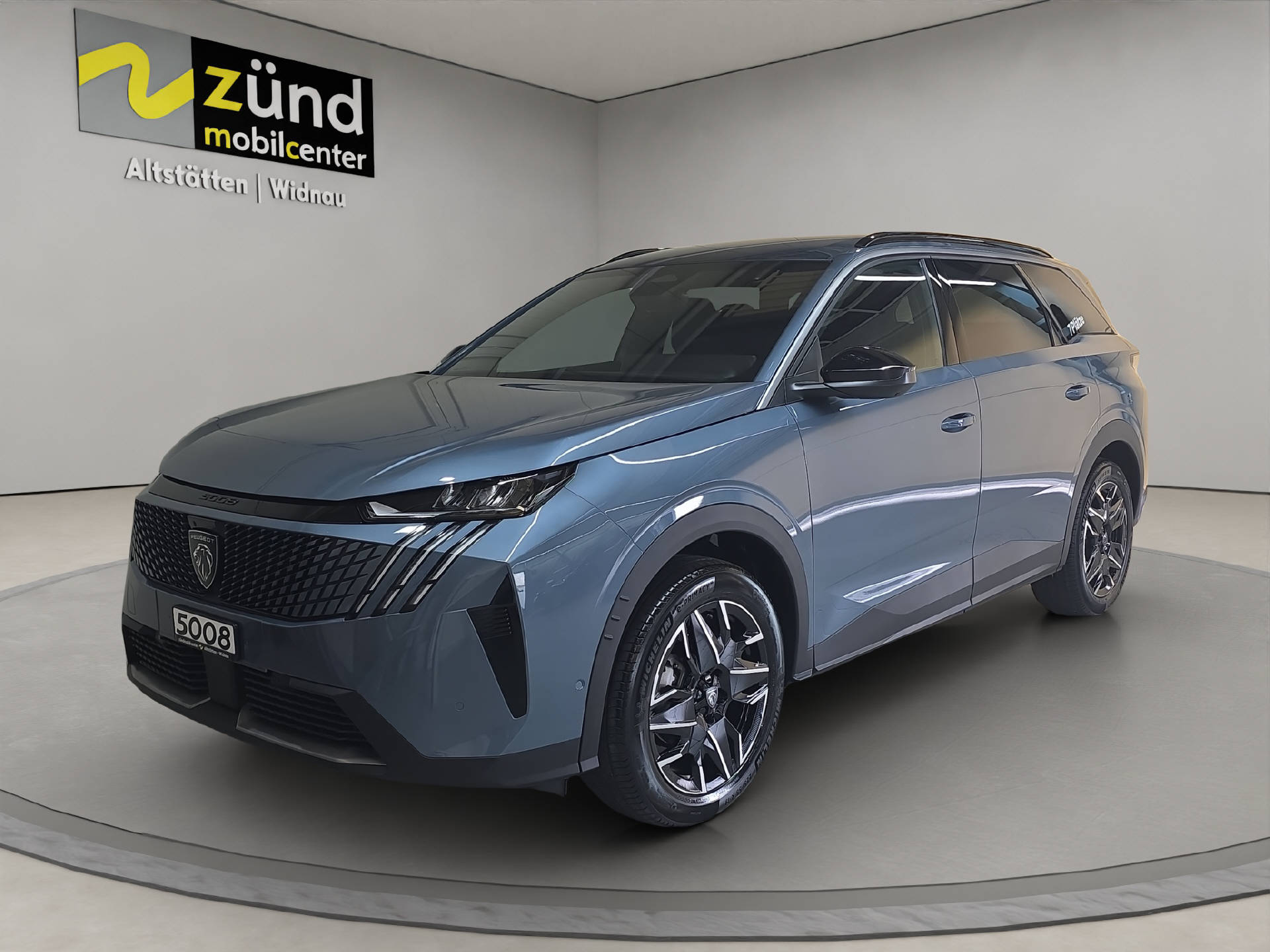PEUGEOT 5008 1.2 Hybrid Allure Premium-image-0