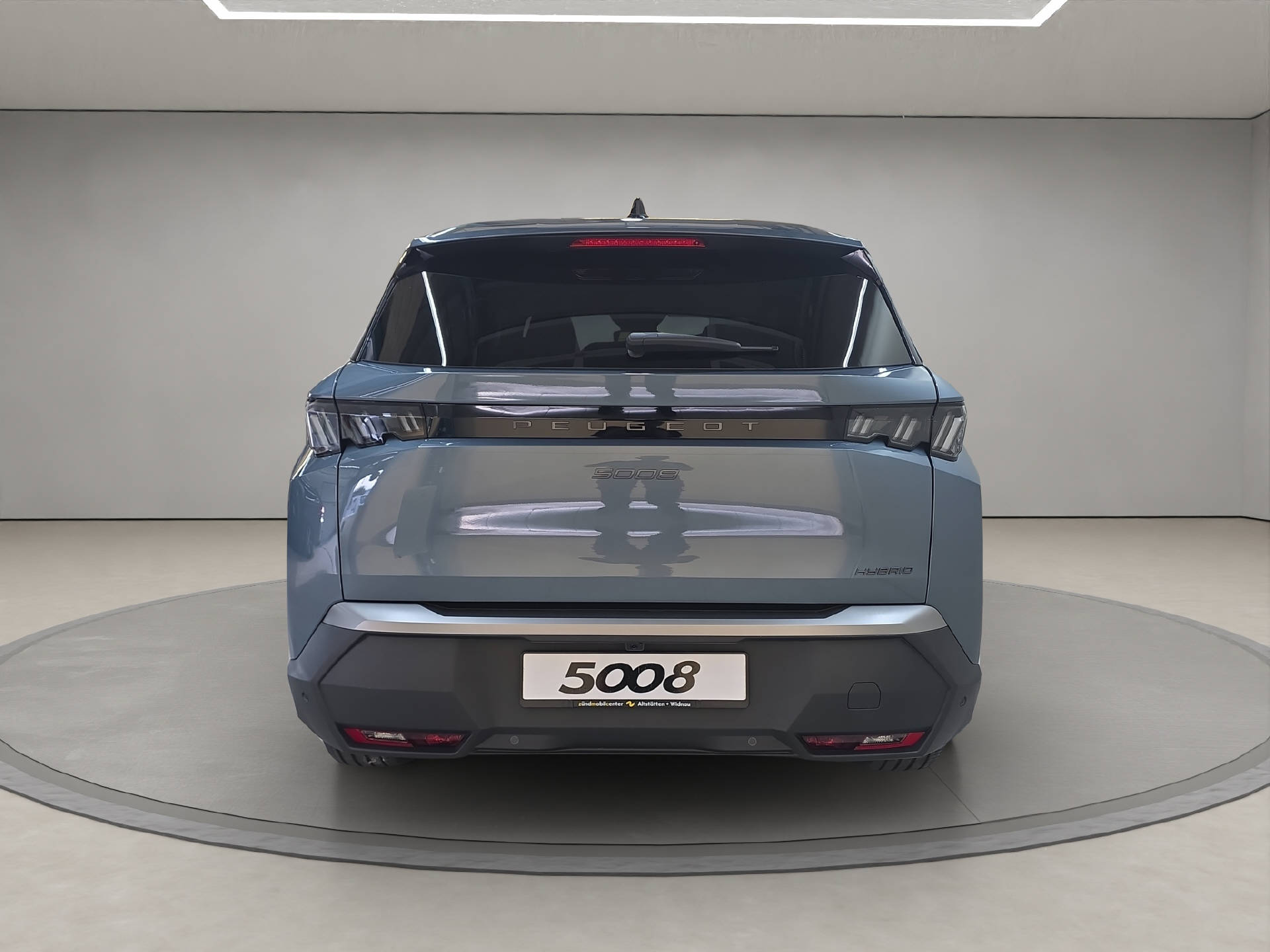 PEUGEOT 5008 1.2 Hybrid Allure Premium-image-3
