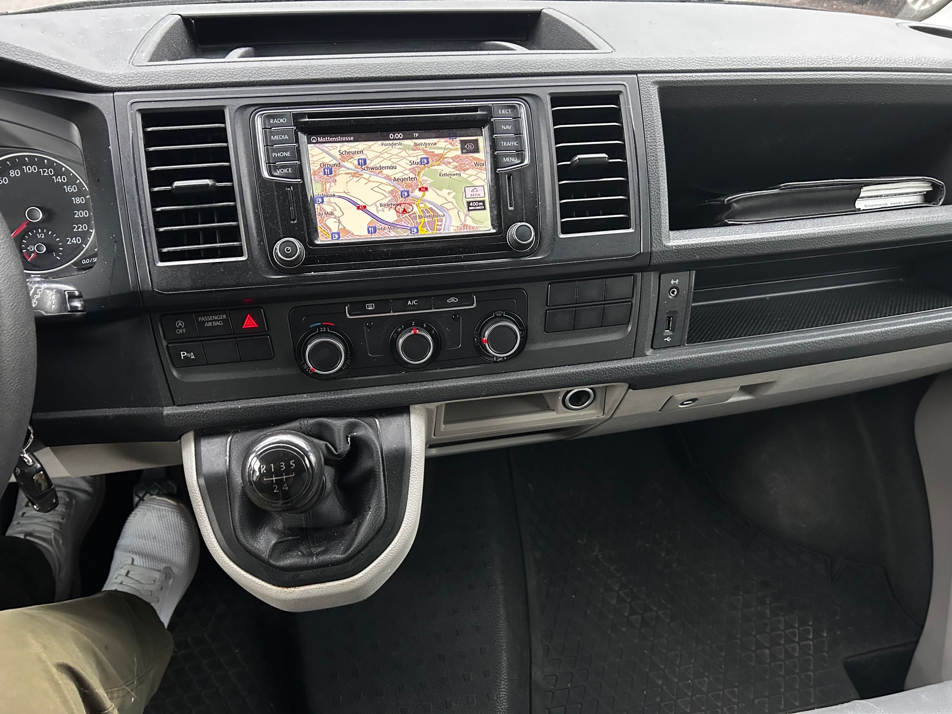 VW T6 2.0 TDI Euro 6-image-14