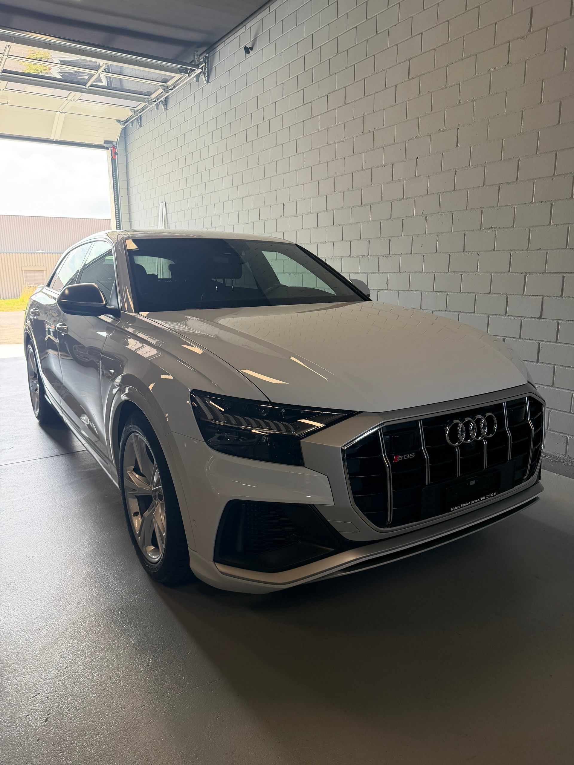 AUDI SQ8 TFSI quattro tiptronic-image-0