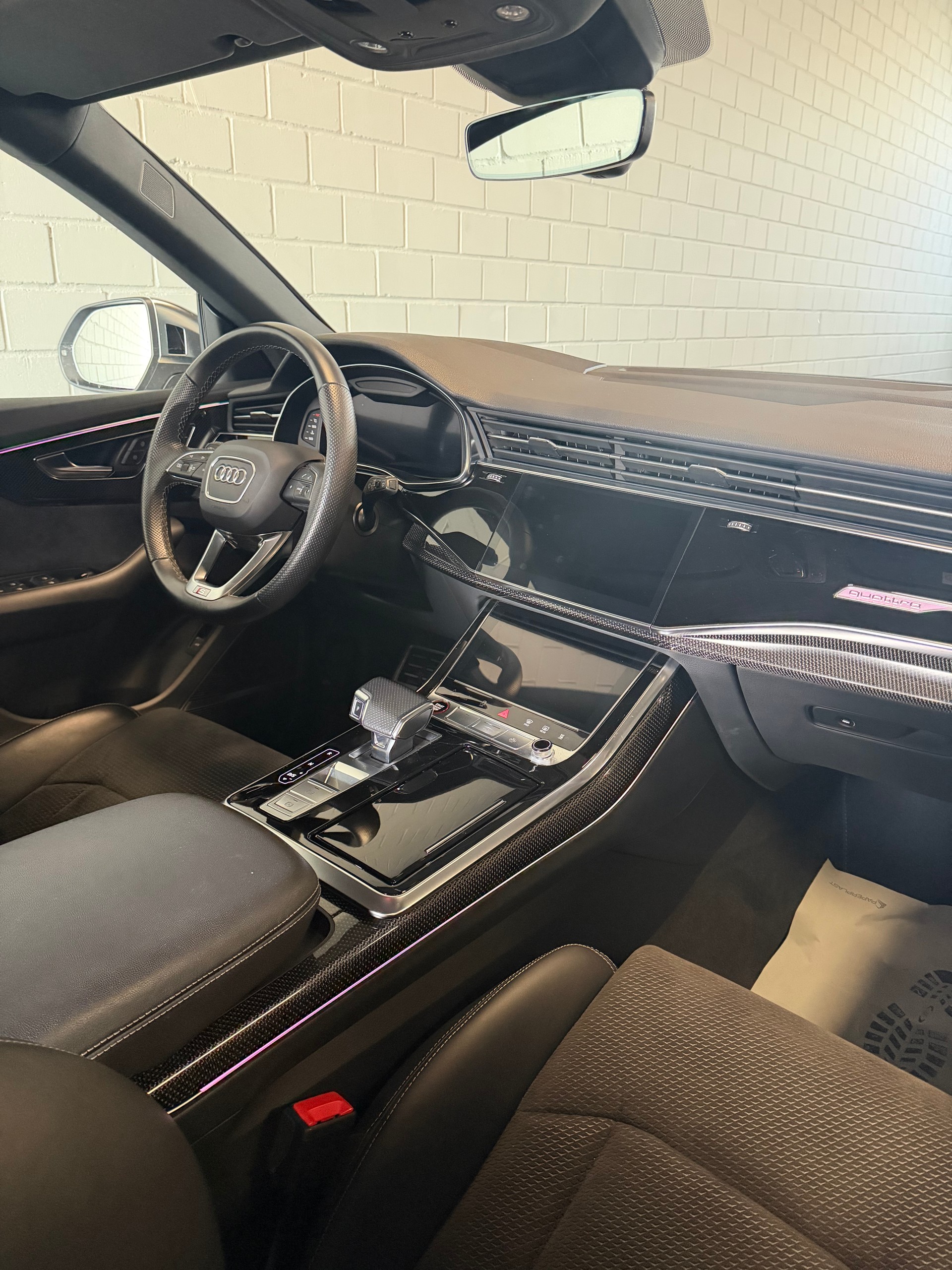 AUDI SQ8 TFSI quattro tiptronic-image-10