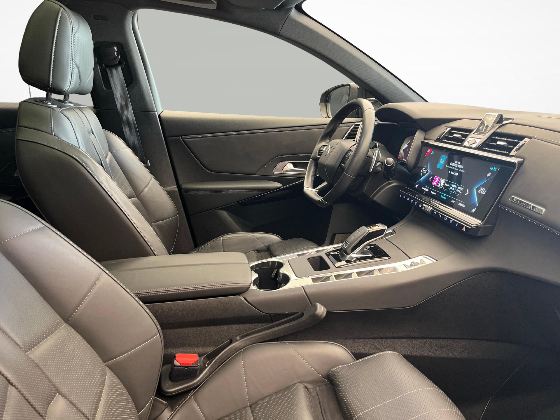 DS AUTOMOBILES 7 Crossback 1.6 E-Tense Louvre 4x4-image-10