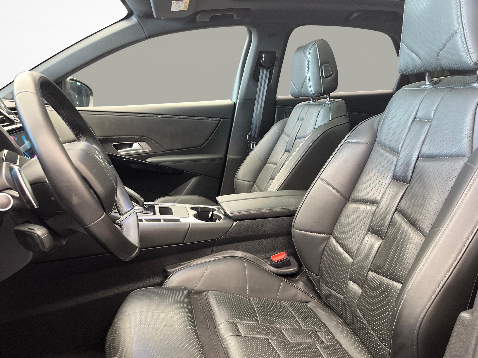DS AUTOMOBILES 7 Crossback 1.6 E-Tense Louvre 4x4-image-13