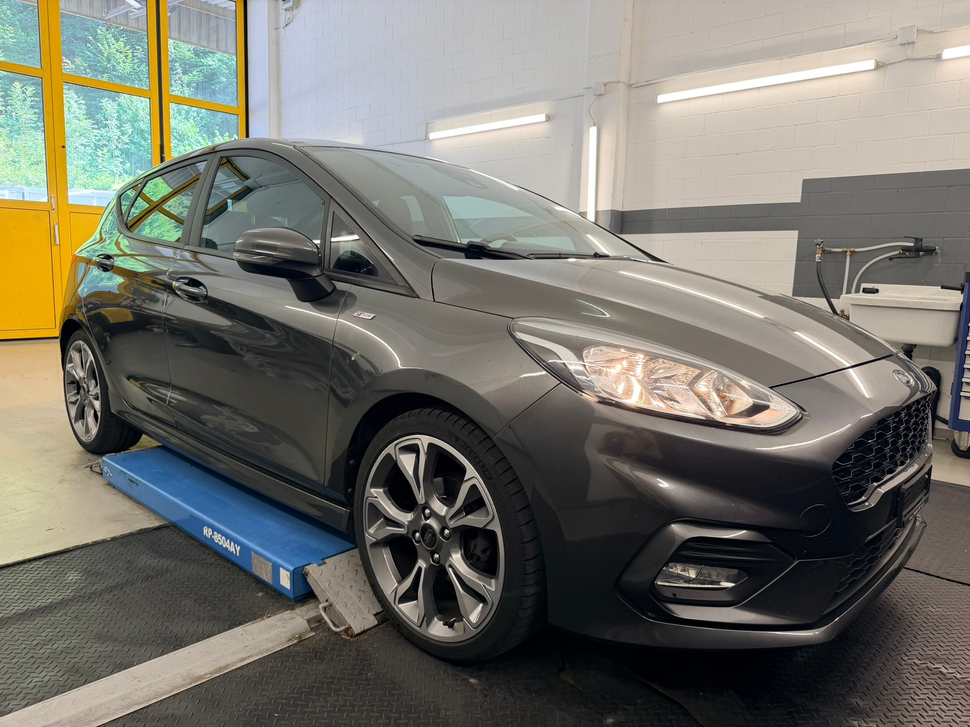 FORD Fiesta 1.0 SCTi ST Line-image-2