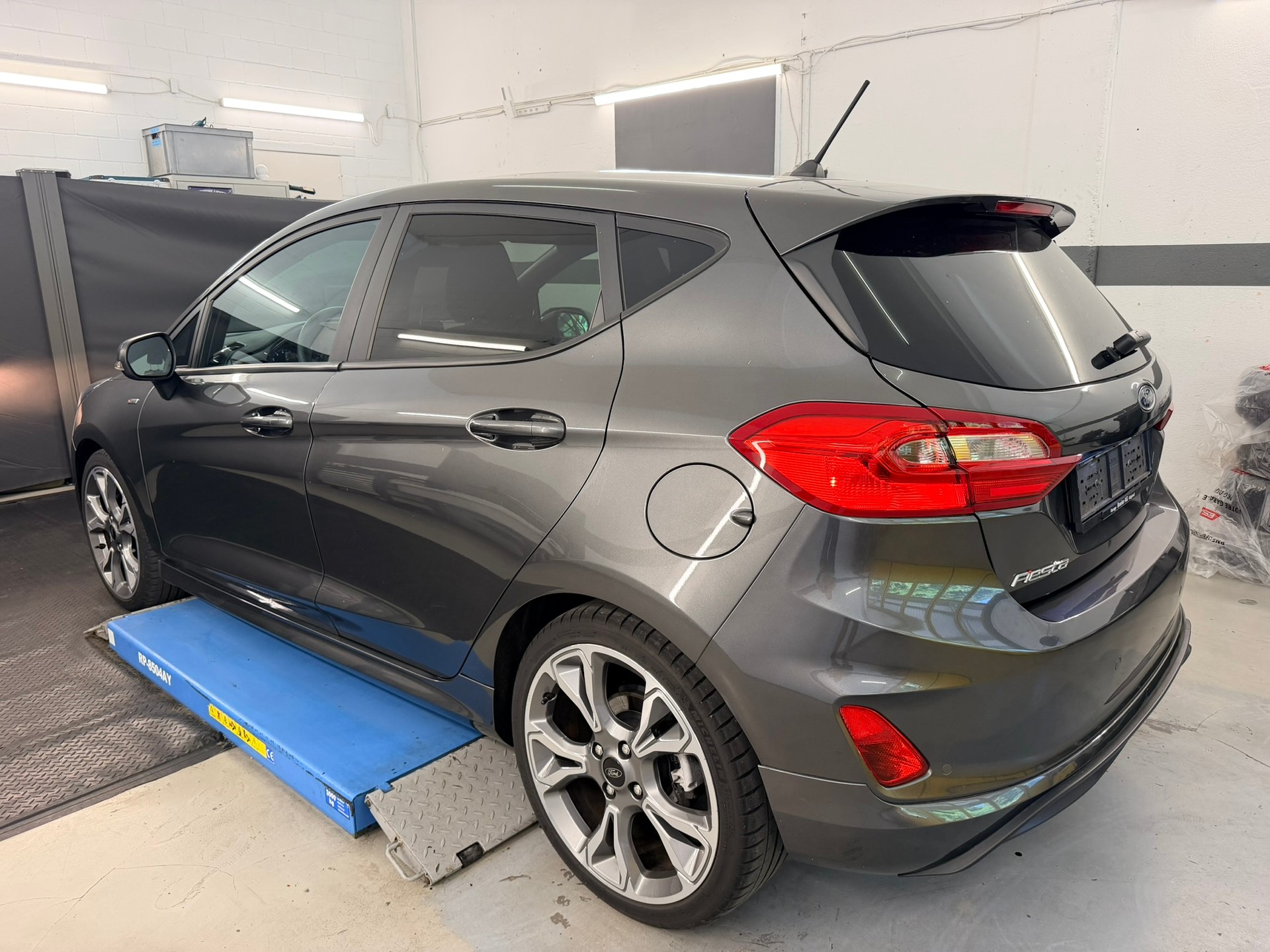 FORD Fiesta 1.0 SCTi ST Line-image-5