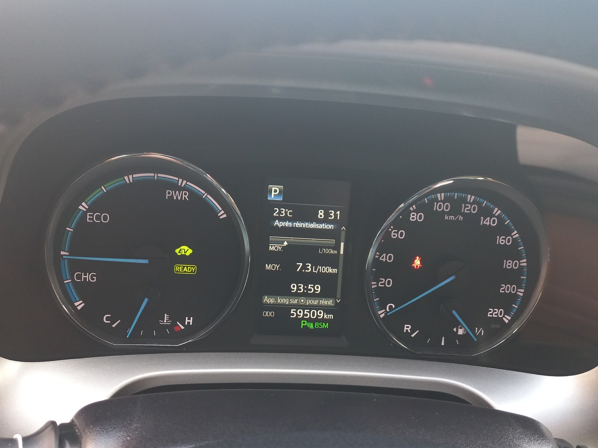 TOYOTA RAV-4 2.5 HSD Sol Premium e-CVT-image-10