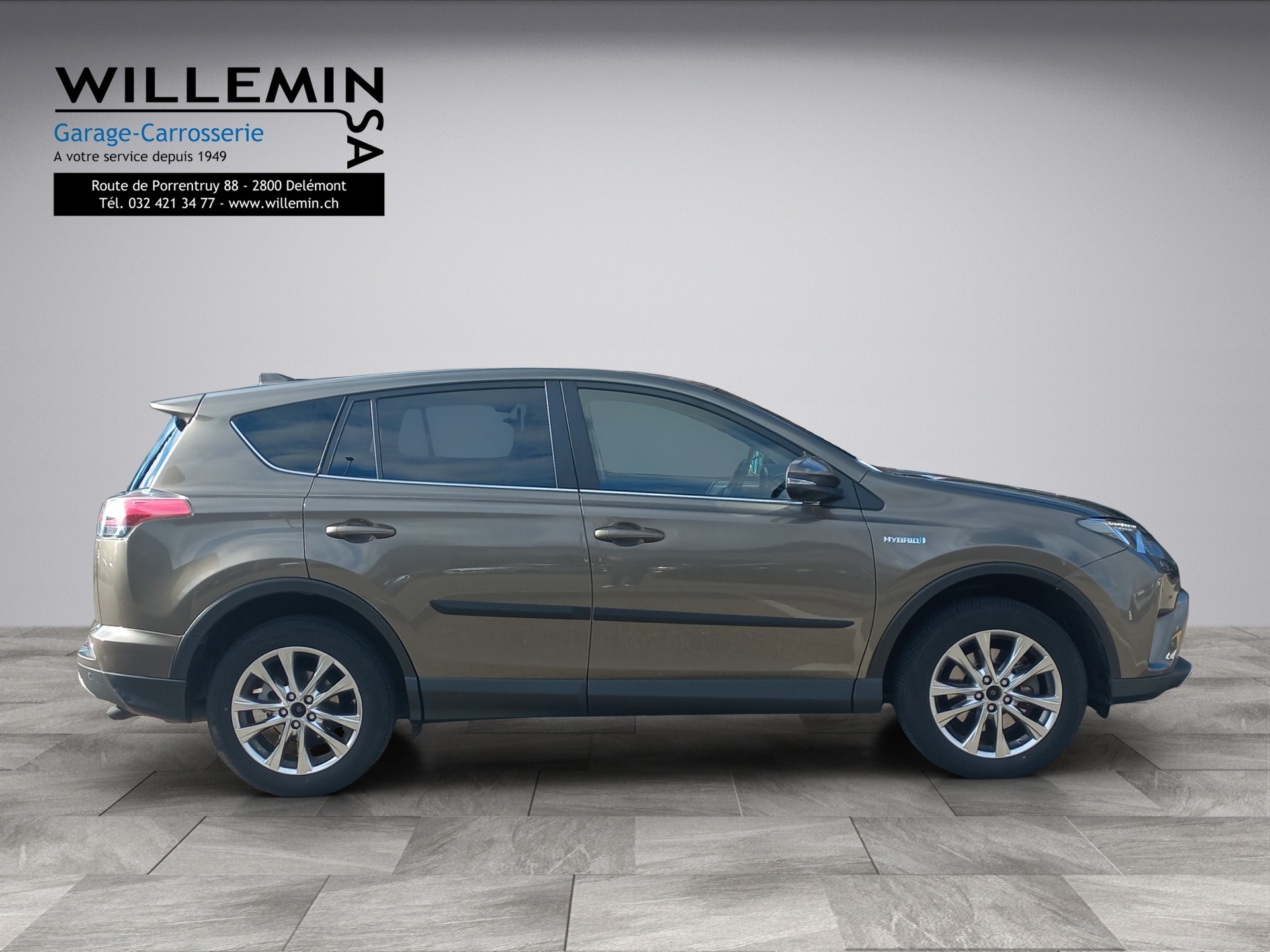 TOYOTA RAV-4 2.5 HSD Sol Premium e-CVT-image-2