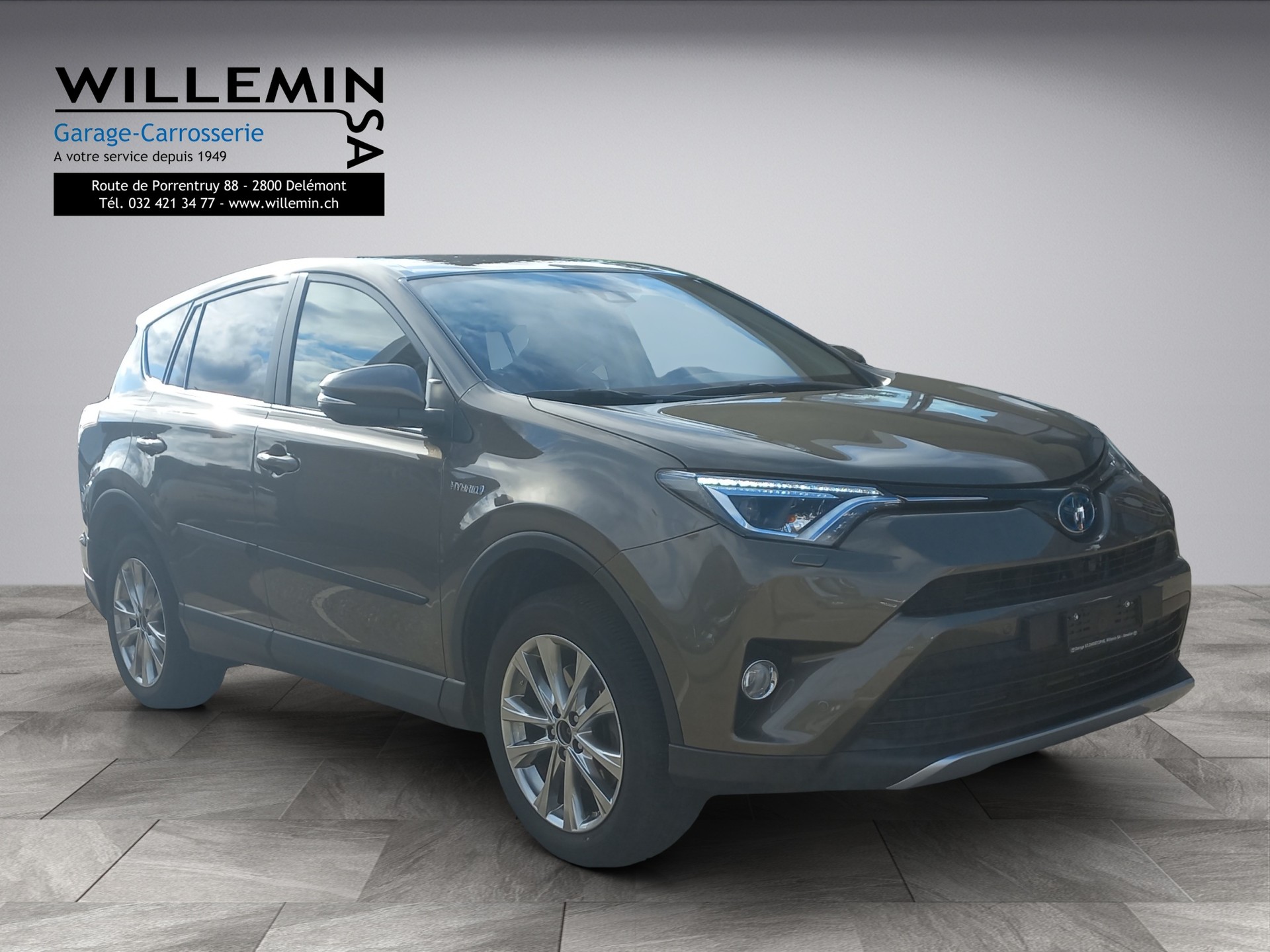 TOYOTA RAV-4 2.5 HSD Sol Premium e-CVT-image-3