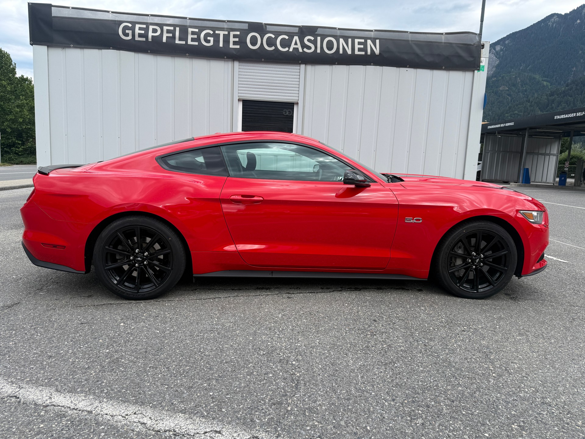 FORD Mustang Fastback 5.0 V8 GT *HANDSCHALTER* ORGINAL US CAR*PREMIUM AUSSTATTUNG*-image-2