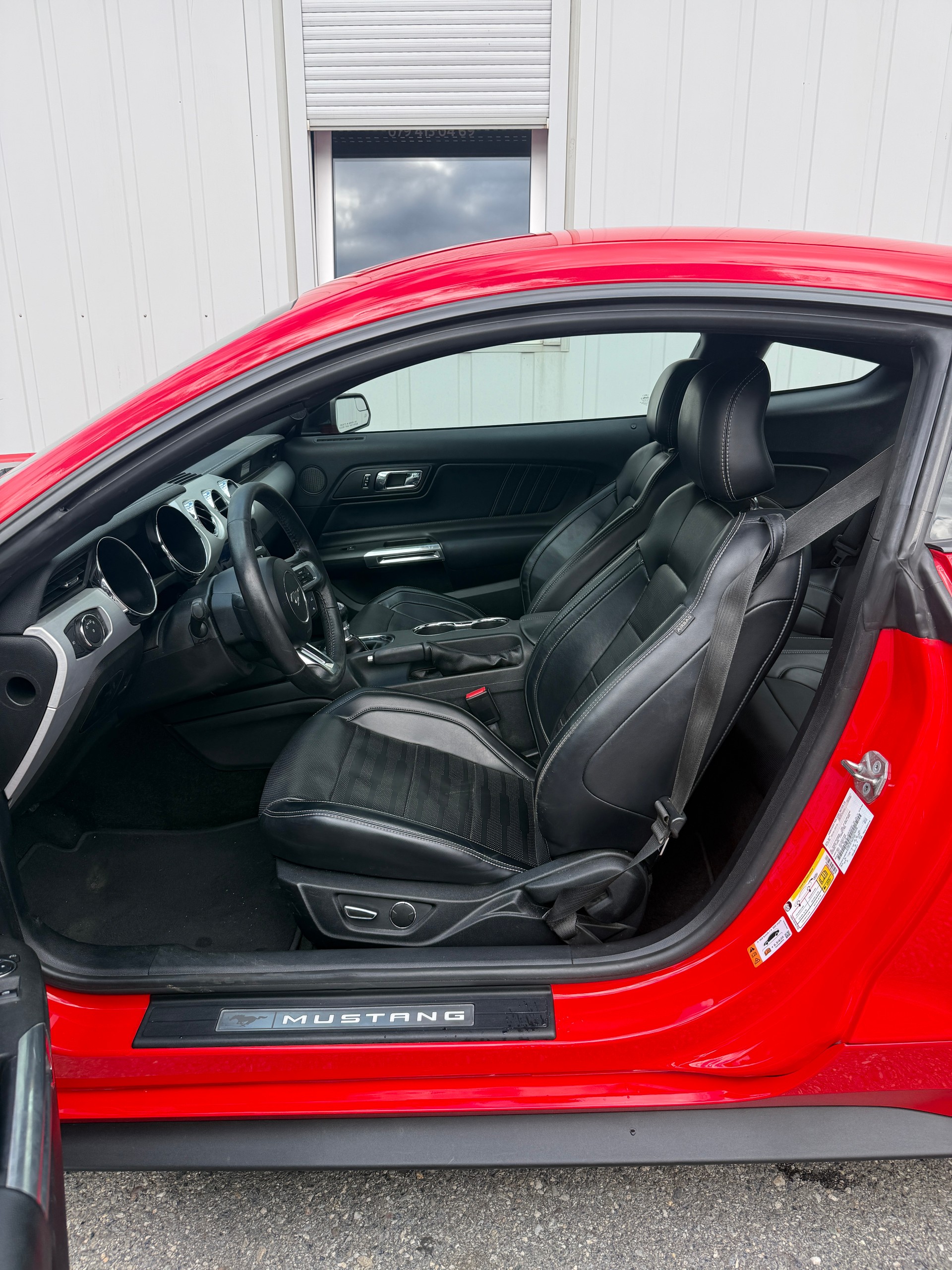FORD Mustang Fastback 5.0 V8 GT *HANDSCHALTER* ORGINAL US CAR*PREMIUM AUSSTATTUNG*-image-13