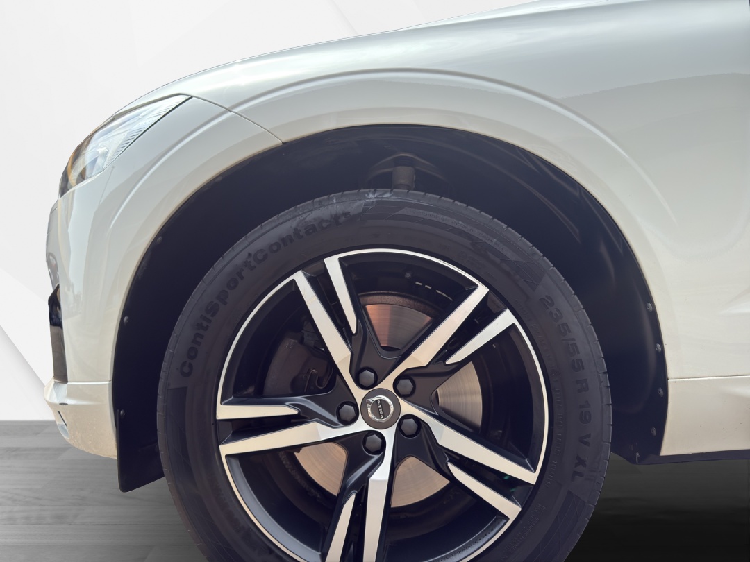 VOLVO XC60 D4 AWD R-Design Geartronic-image-16