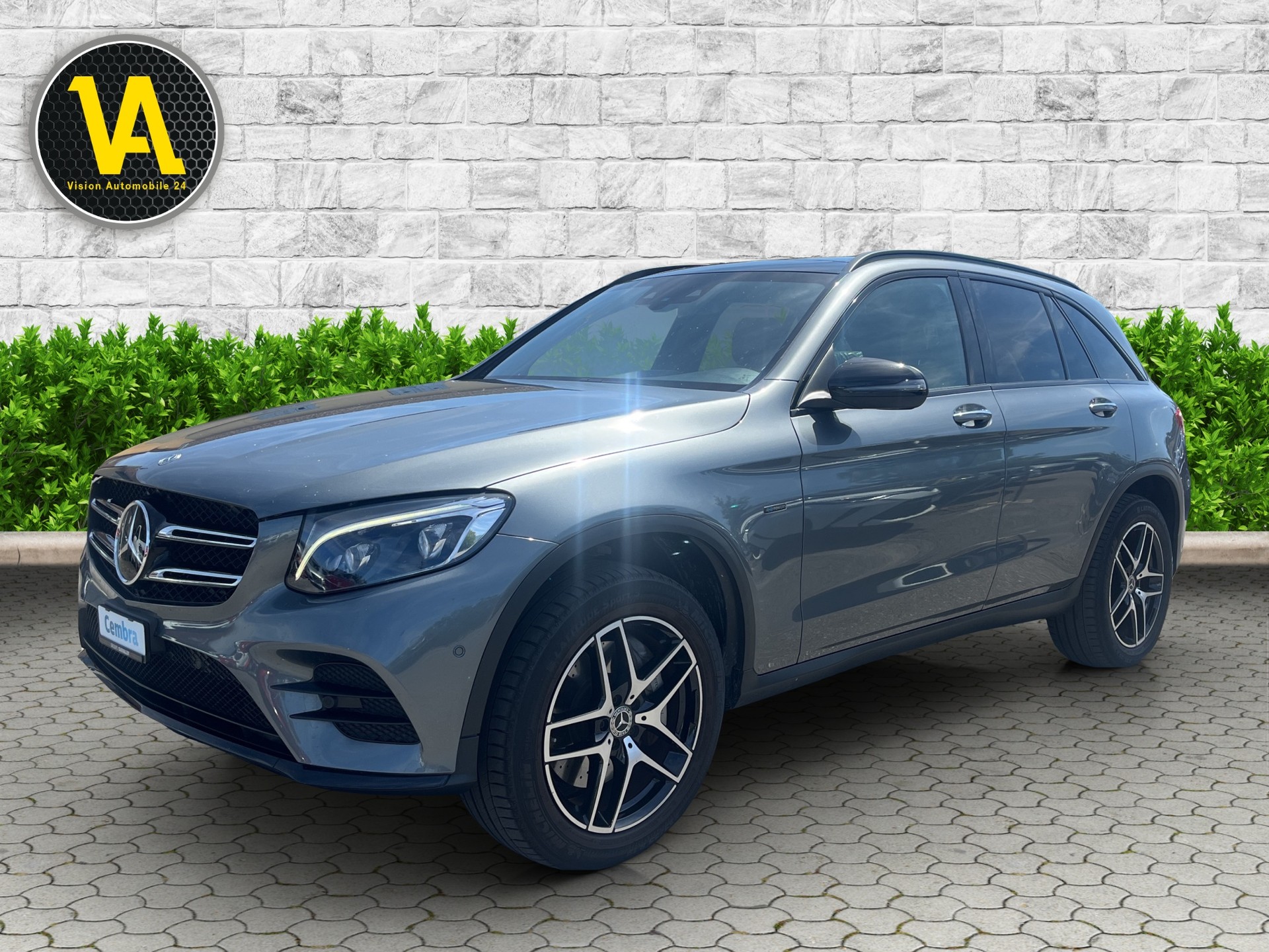 MERCEDES-BENZ GLC 350 e AMG Line 4Matic 7G-Tronic-showroom-element-1