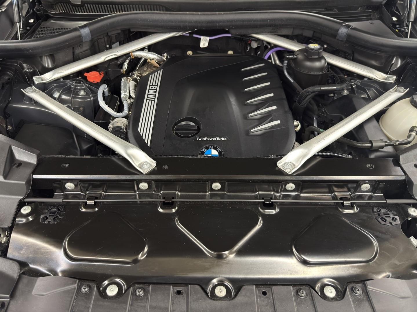 BMW X5 40d xDrive M SPORT-image-24