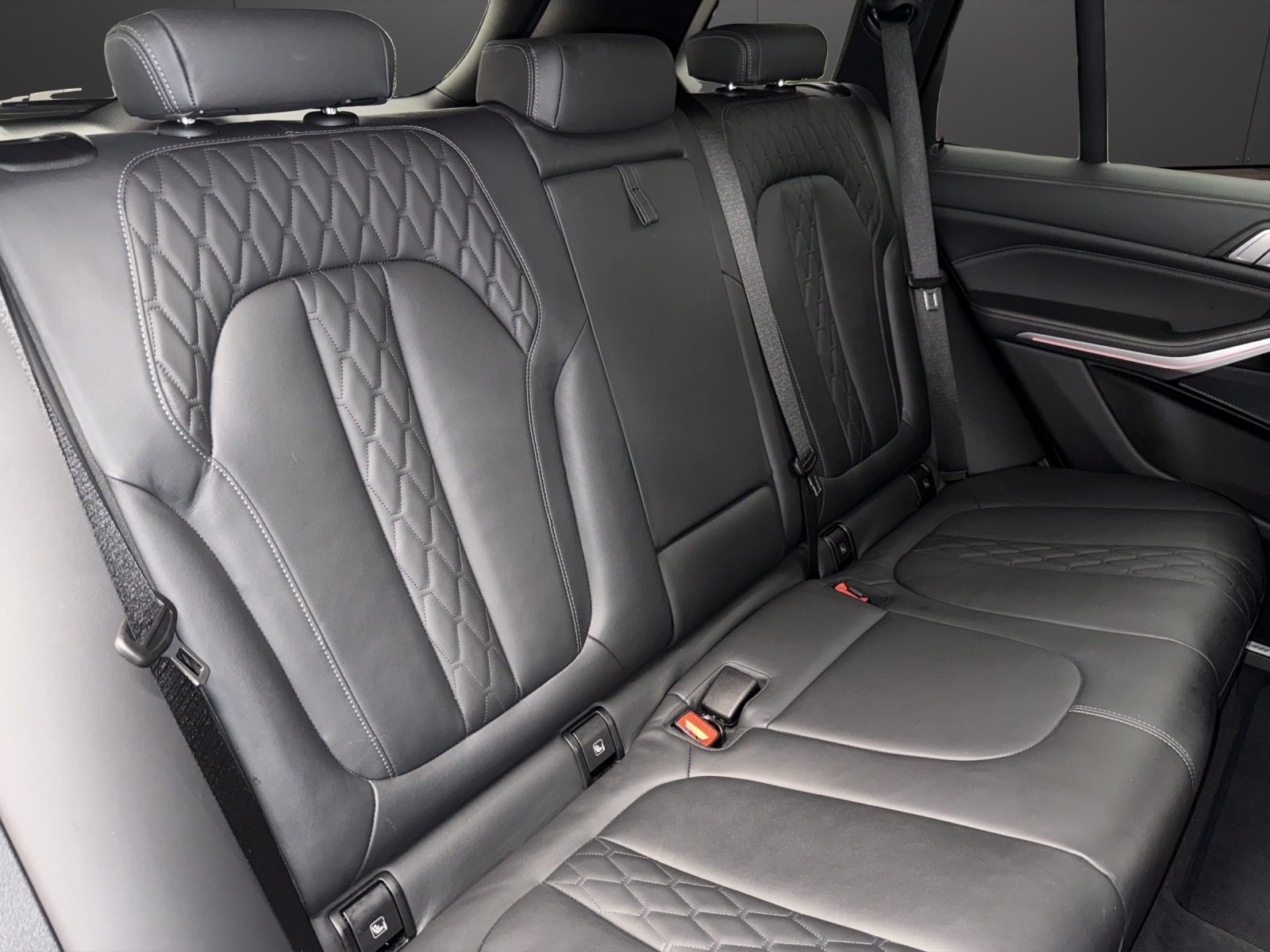 BMW X5 40d xDrive M SPORT-image-18
