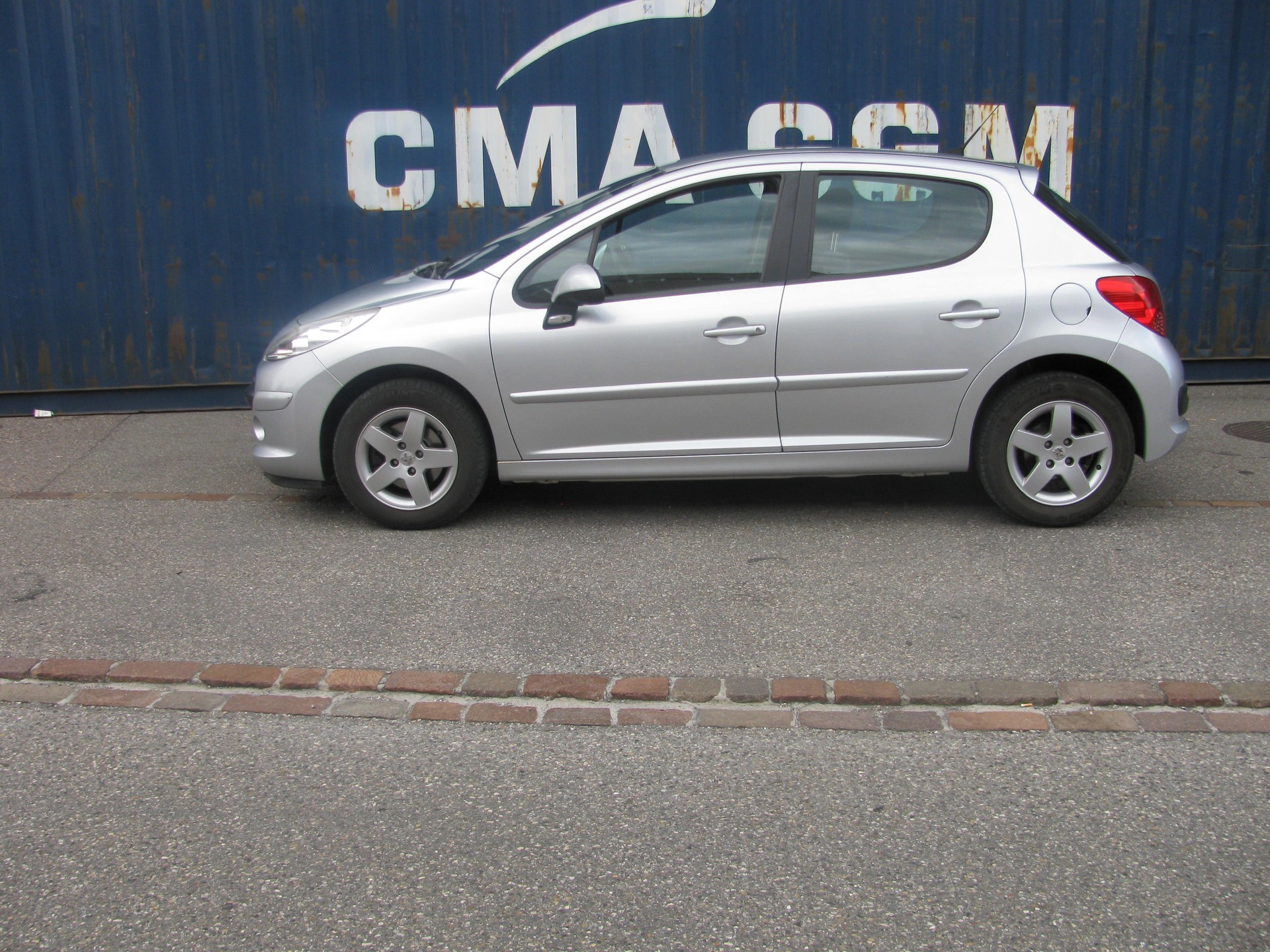 PEUGEOT 207 1.6 16V XS-image-0