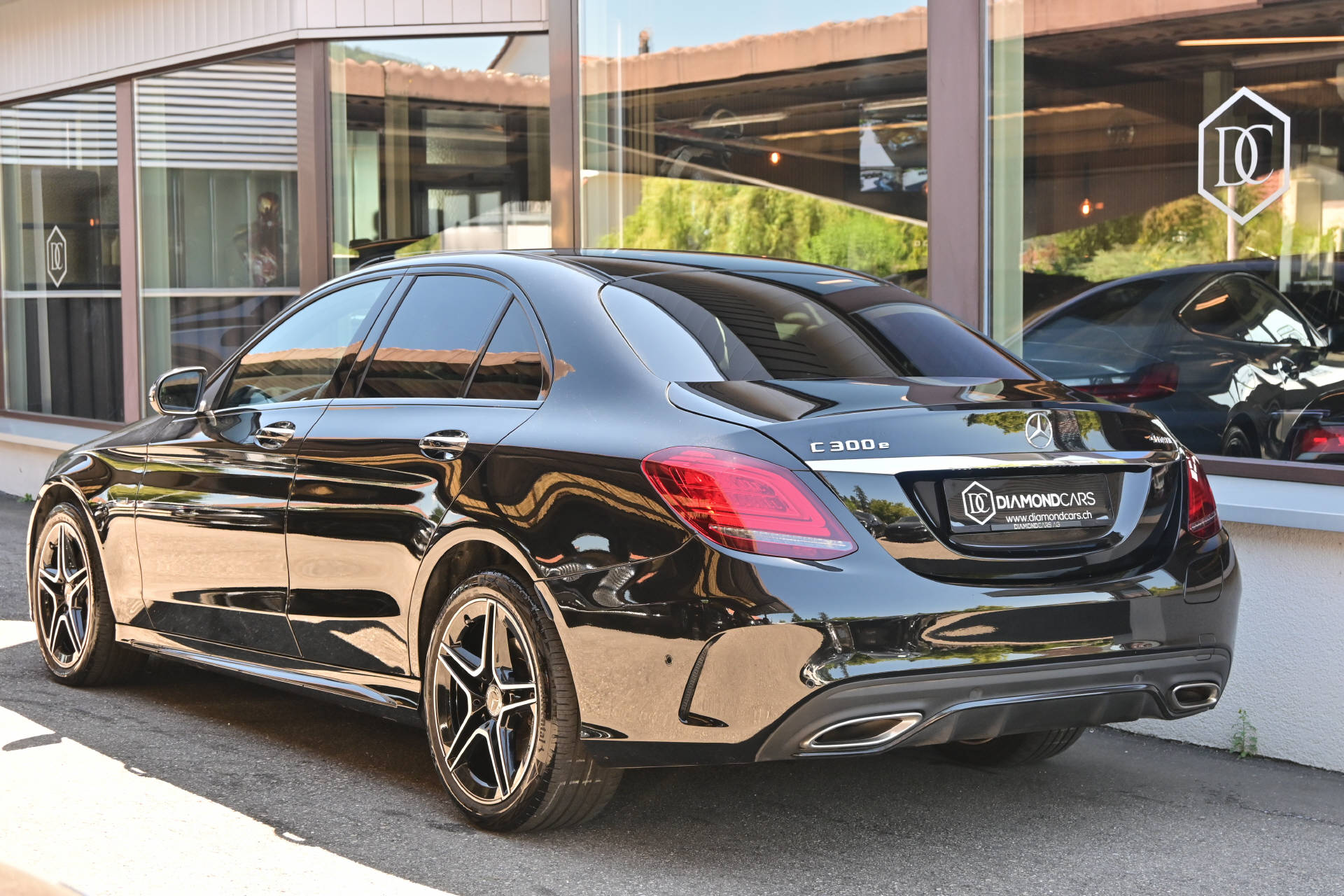 MERCEDES-BENZ C 300 e AMG Line 4matic-image-7