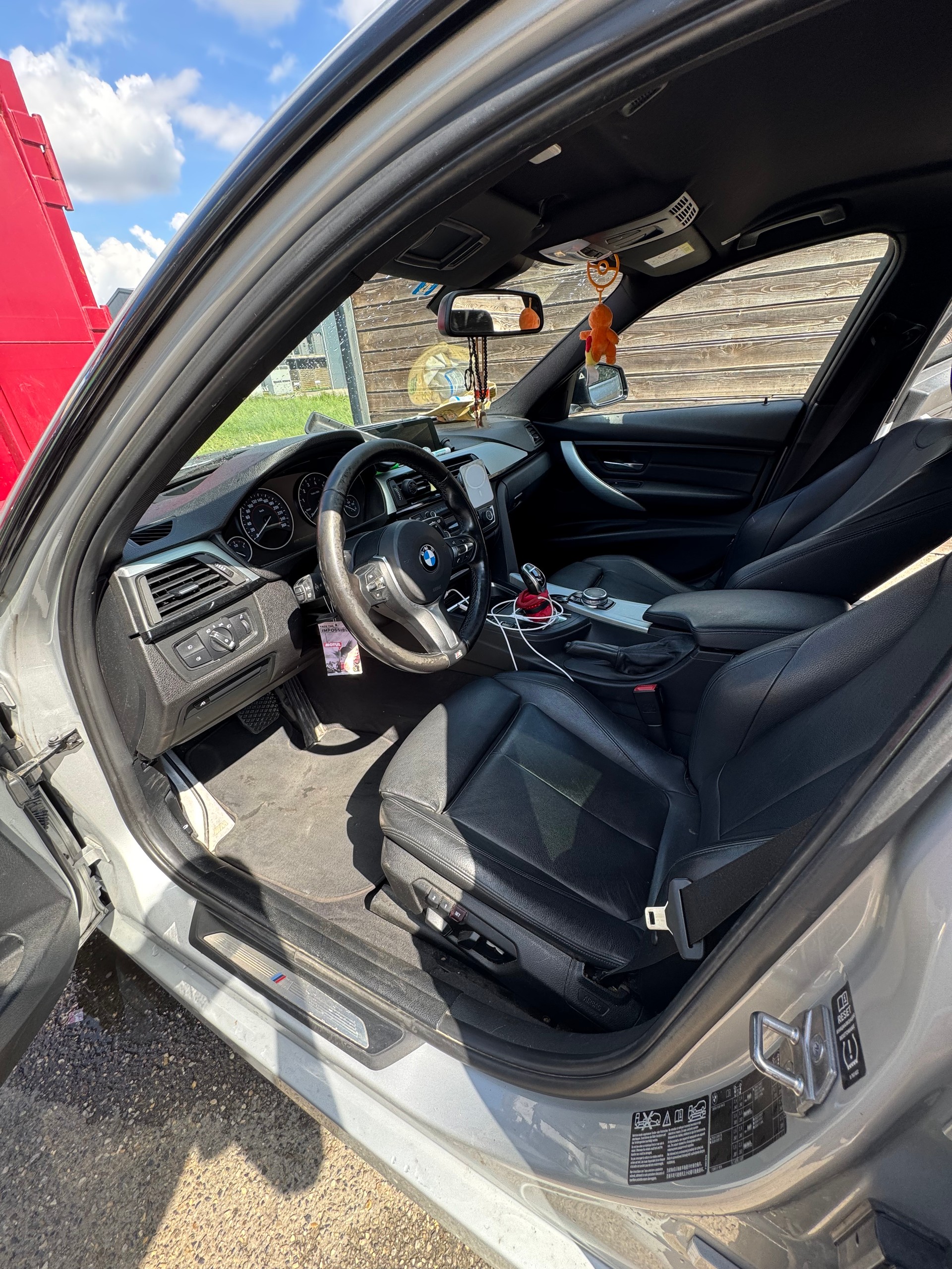 BMW 335i xDrive Touring Steptronic Pack M-image-5