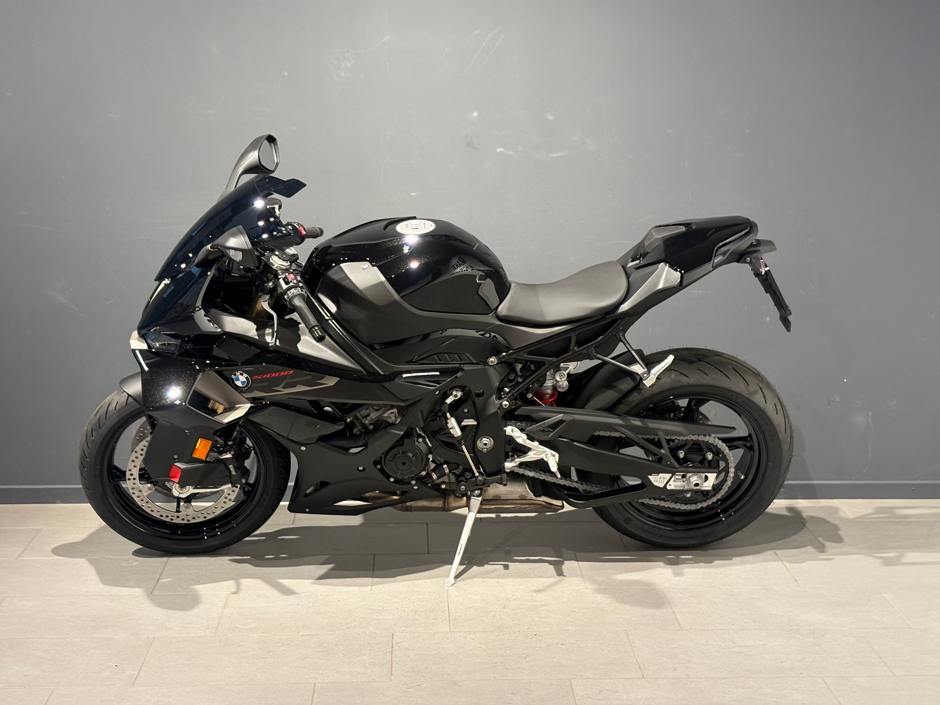 BMW S 1000 RR-showroom-element-2