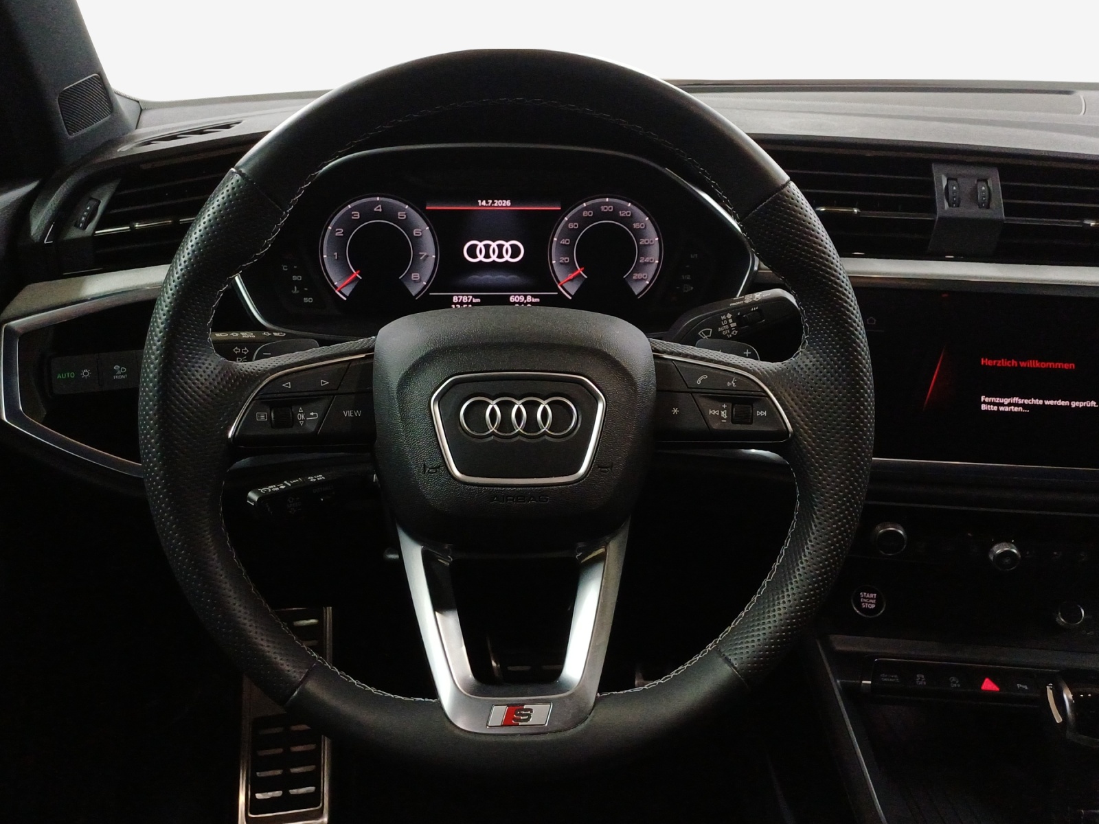 AUDI Q3 Sportback 40 TFSI S line quattro S-tronic-image-9