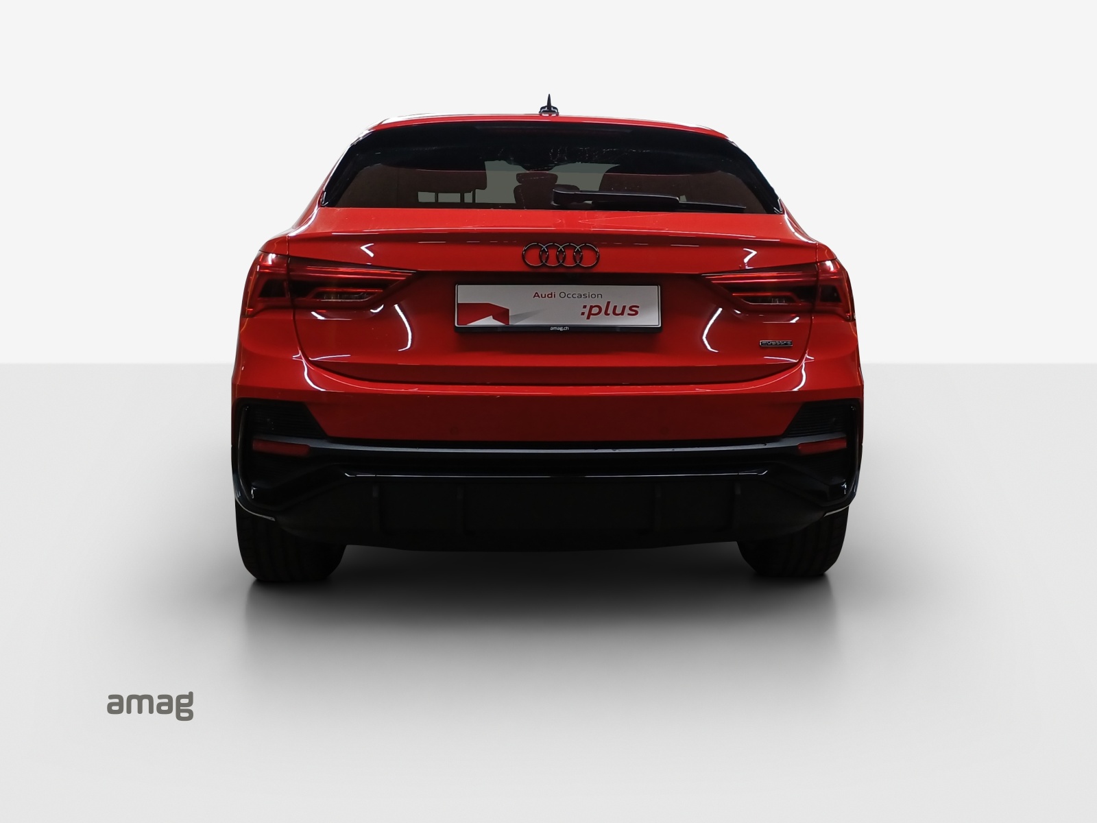 AUDI Q3 Sportback 40 TFSI S line quattro S-tronic-showroom-element-3