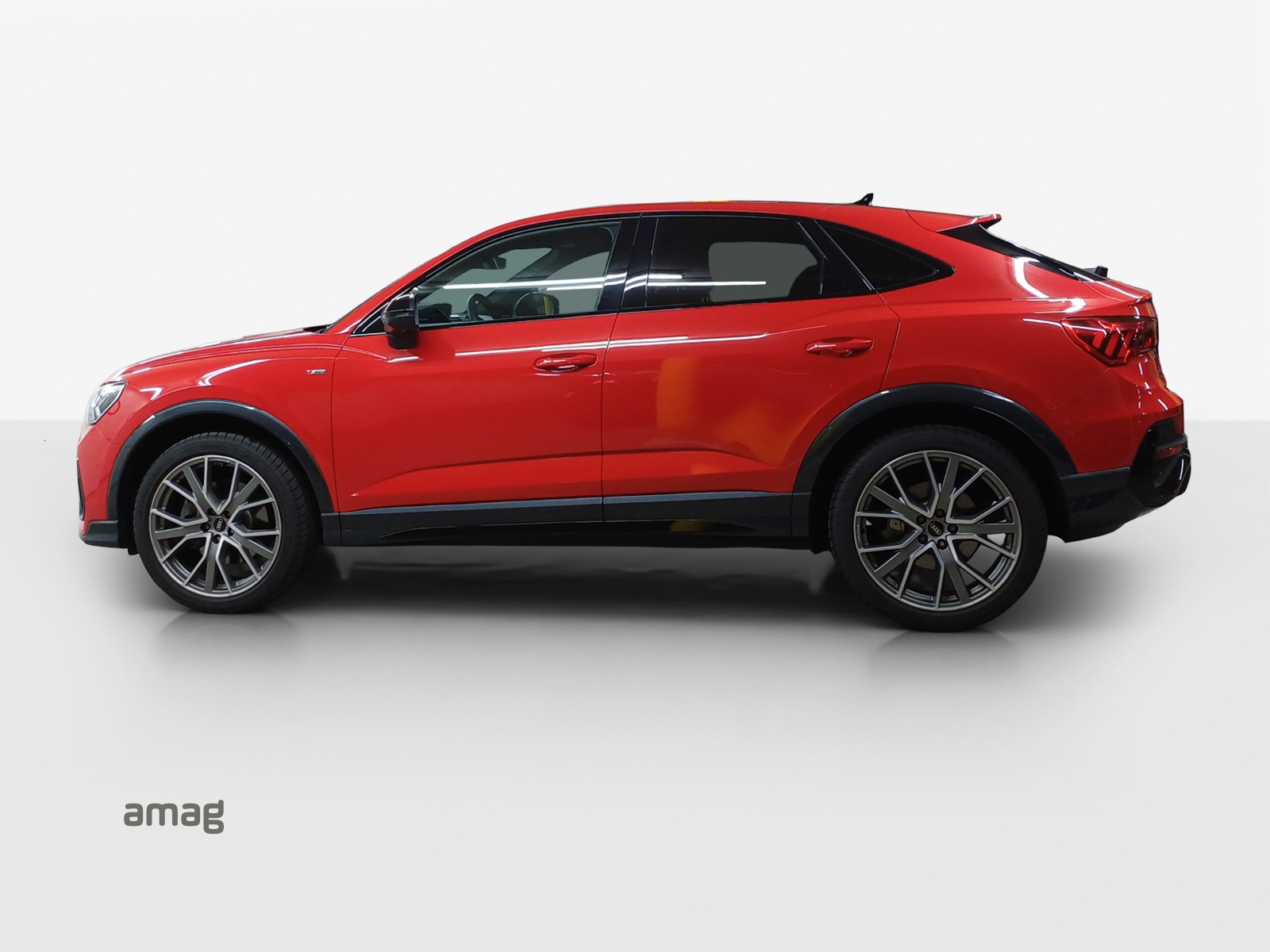 AUDI Q3 Sportback 40 TFSI S line quattro S-tronic-showroom-element-1