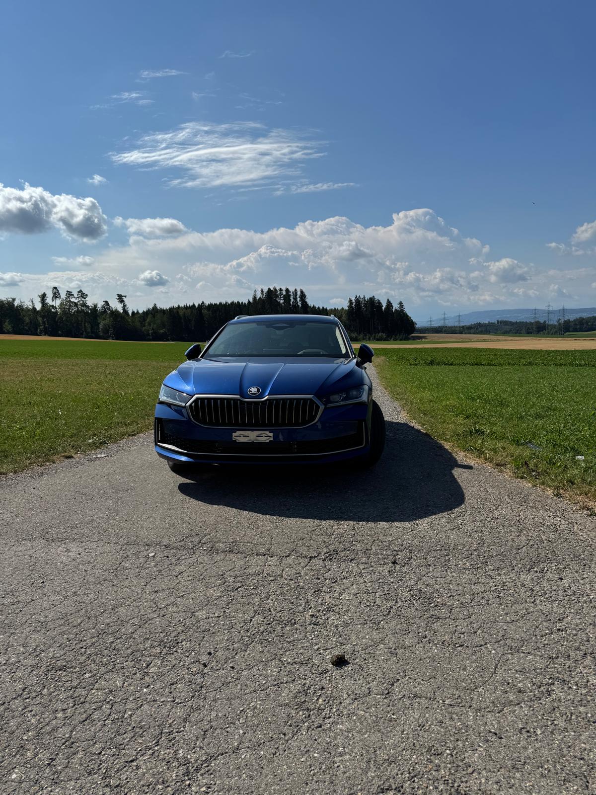 SKODA COMBI 1.5 TSI PHEV L&K DSG-image-1
