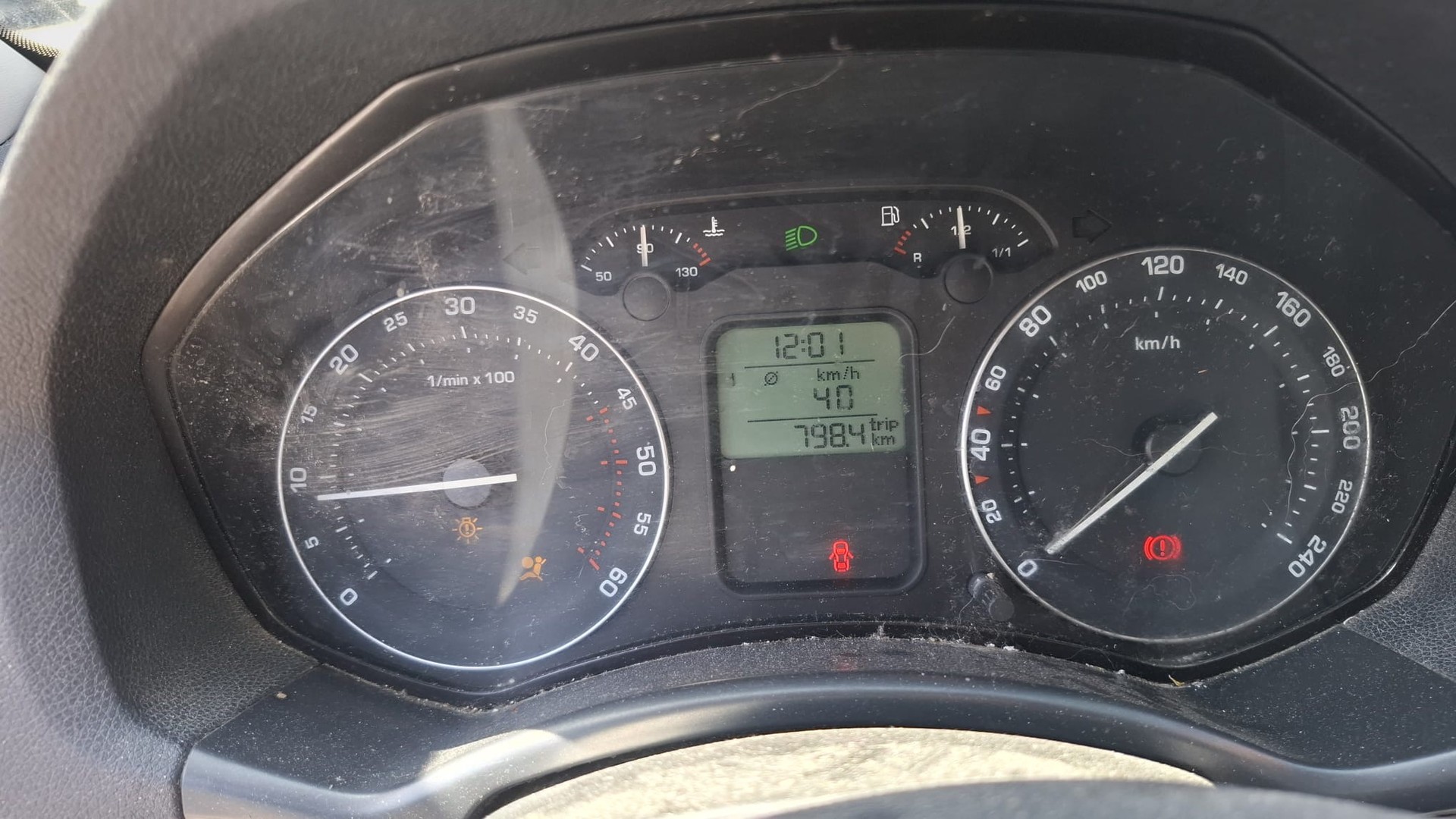 SKODA Octavia 1.9 TDI Adventure 4x4-image-8