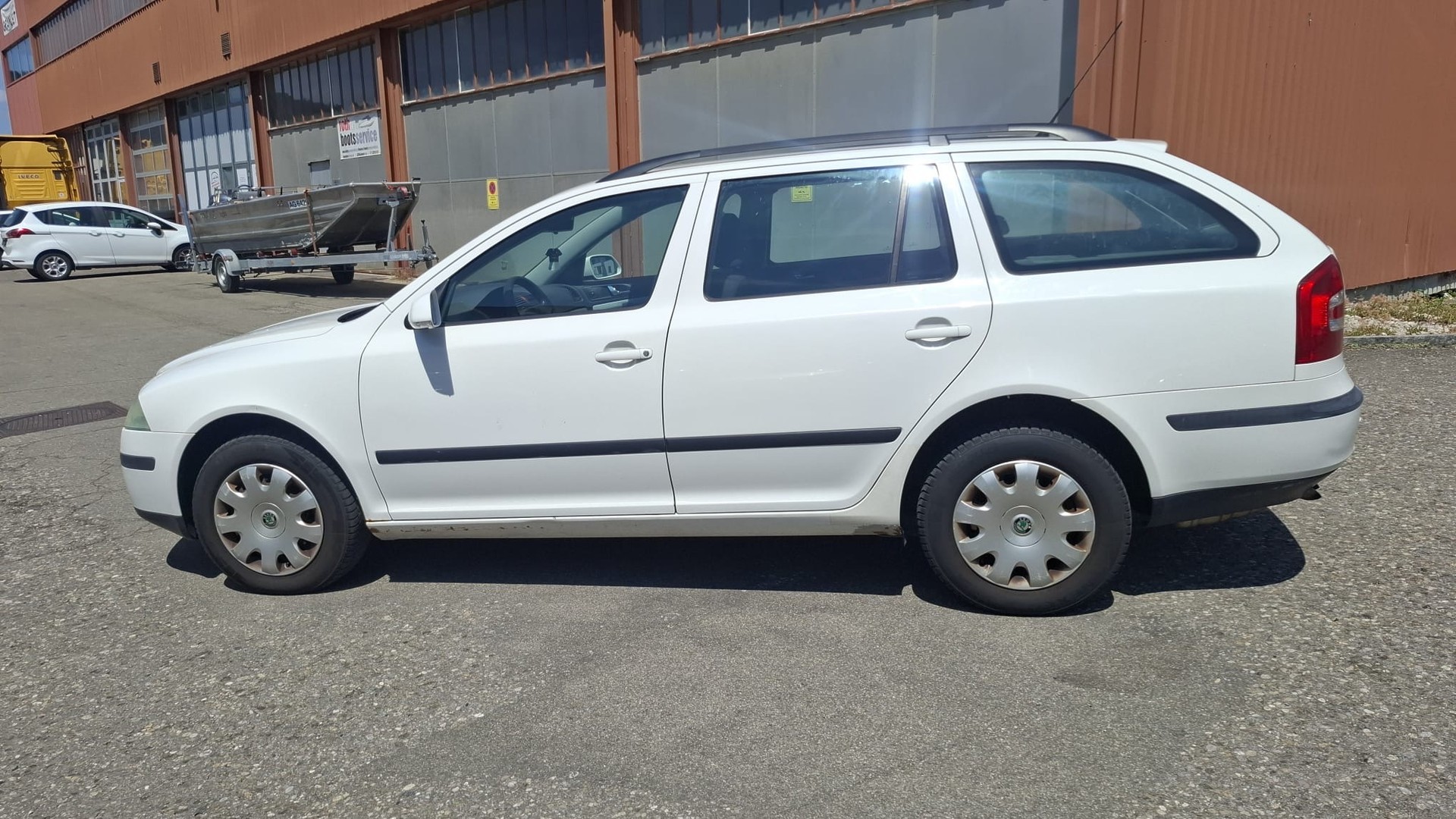 SKODA Octavia 1.9 TDI Adventure 4x4-image-4