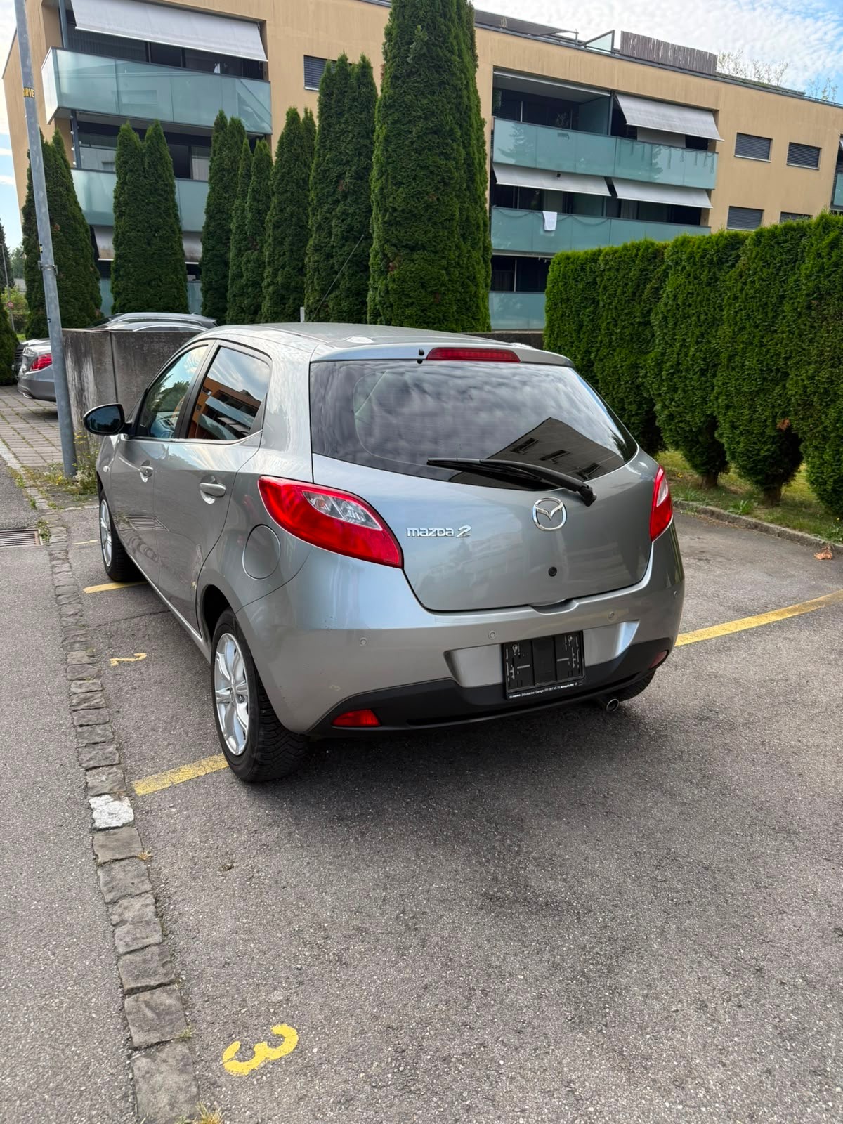 MAZDA 2 1.5i 16V Exclusive Automatic-showroom-element-2