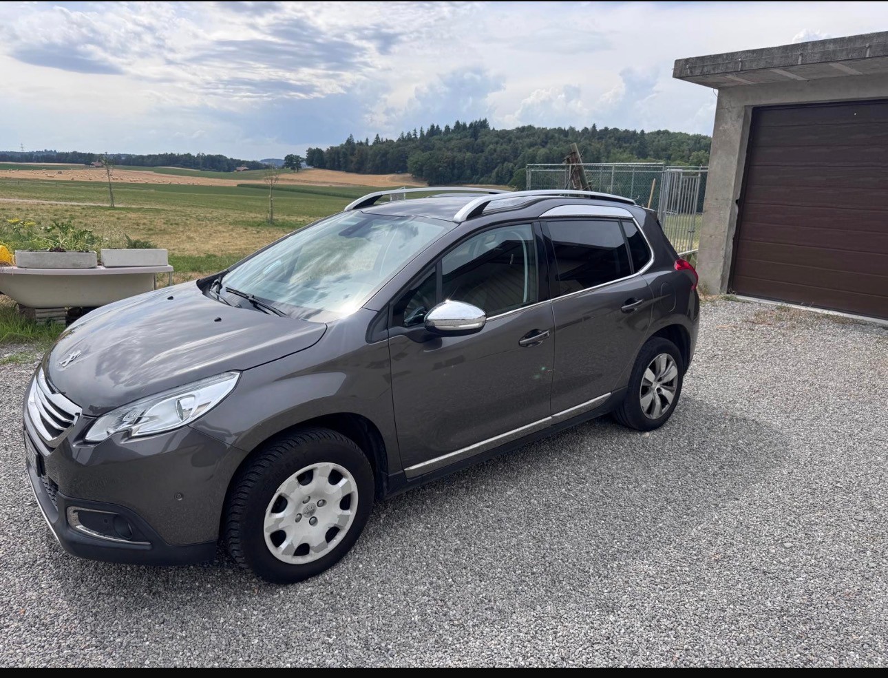 PEUGEOT 2008 1.2 PureTech Allure-image-3