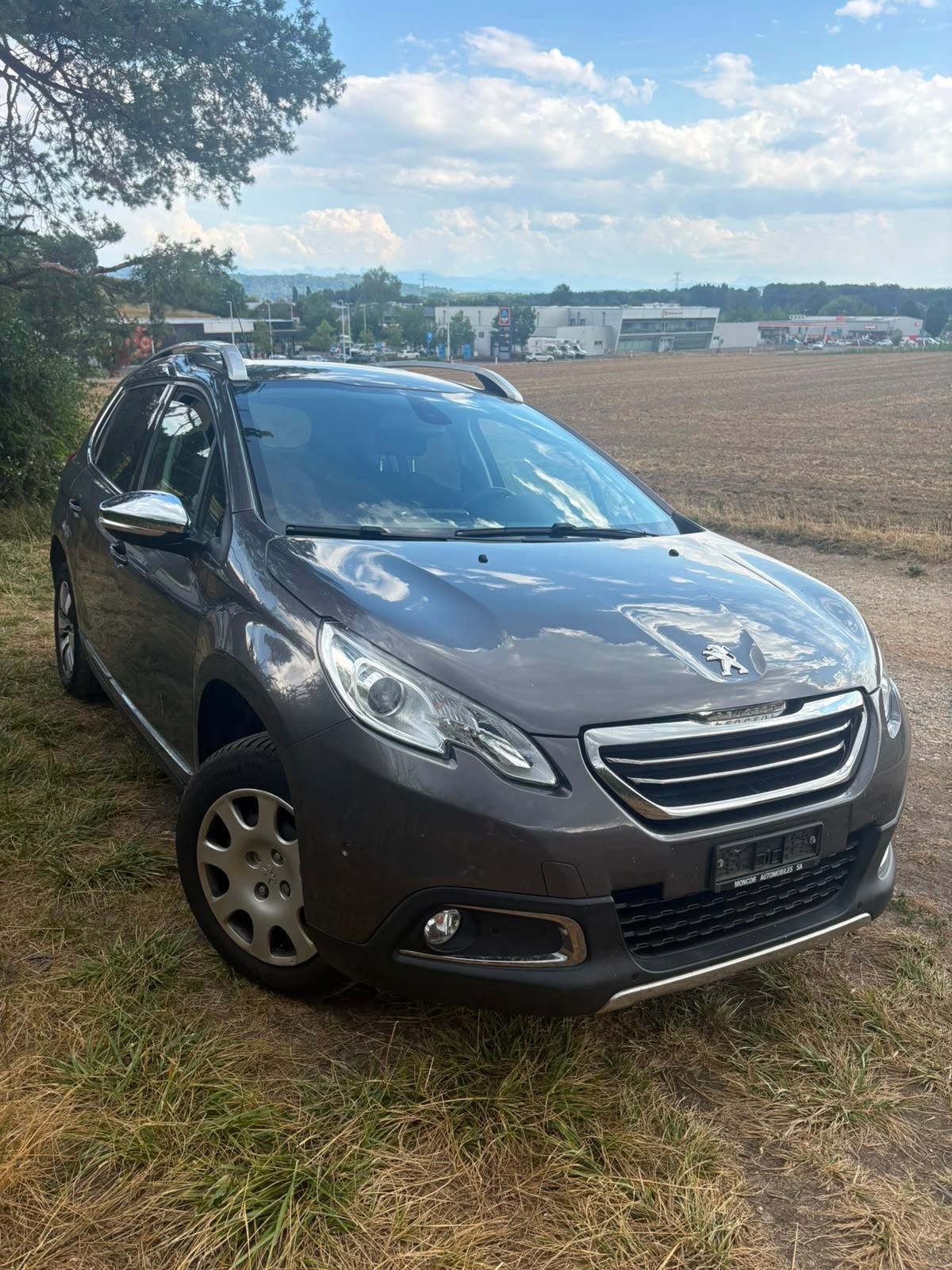 PEUGEOT 2008 1.2 PureTech Allure-image-7