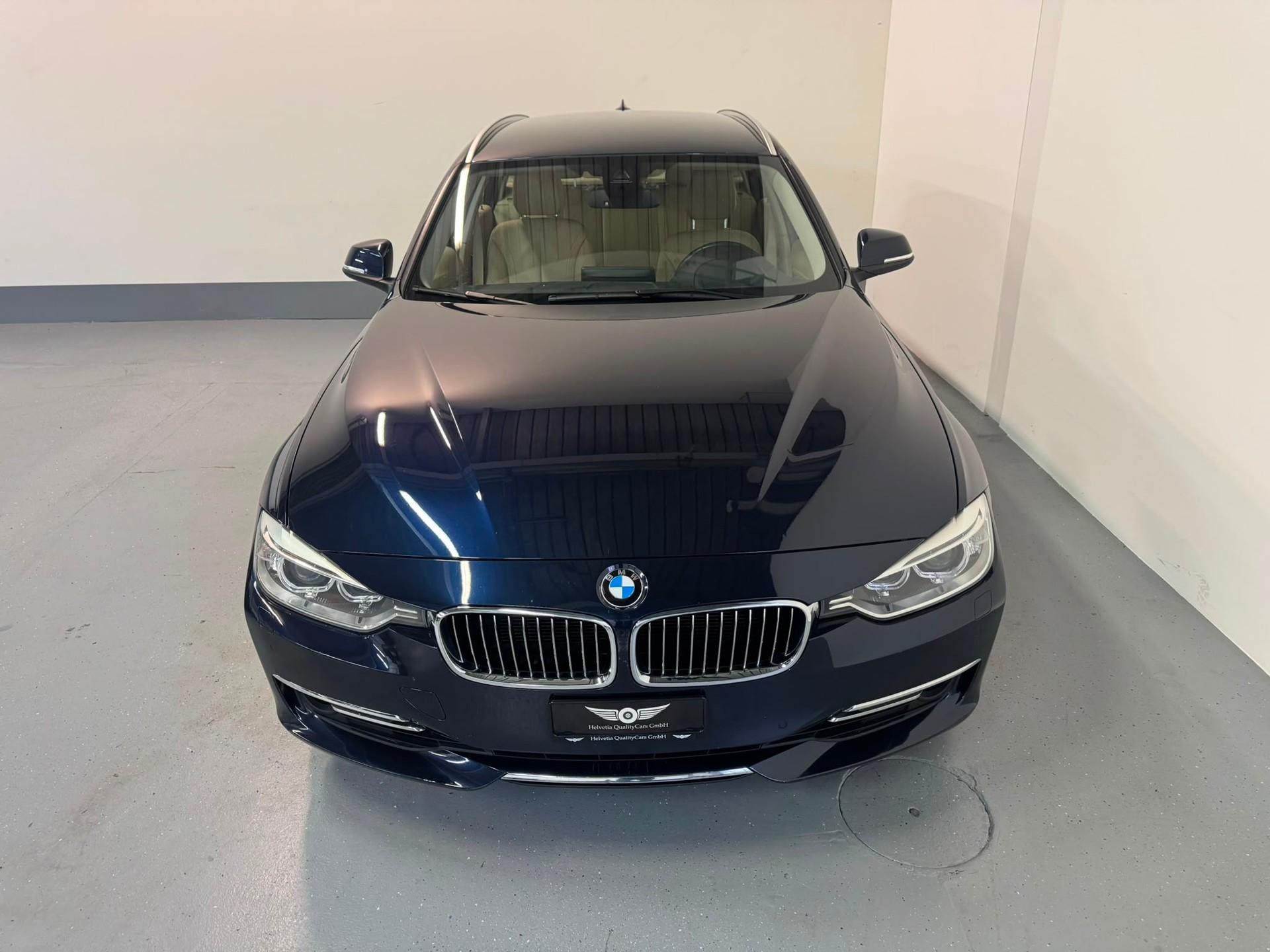 BMW 328i xDrive Touring Modern Line Steptronic-image-3