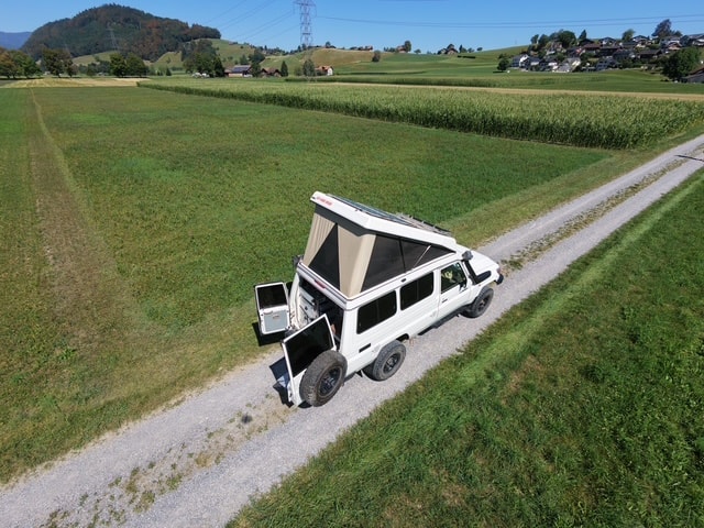 TOYOTA HZJ 78 Buschtaxi-image-3