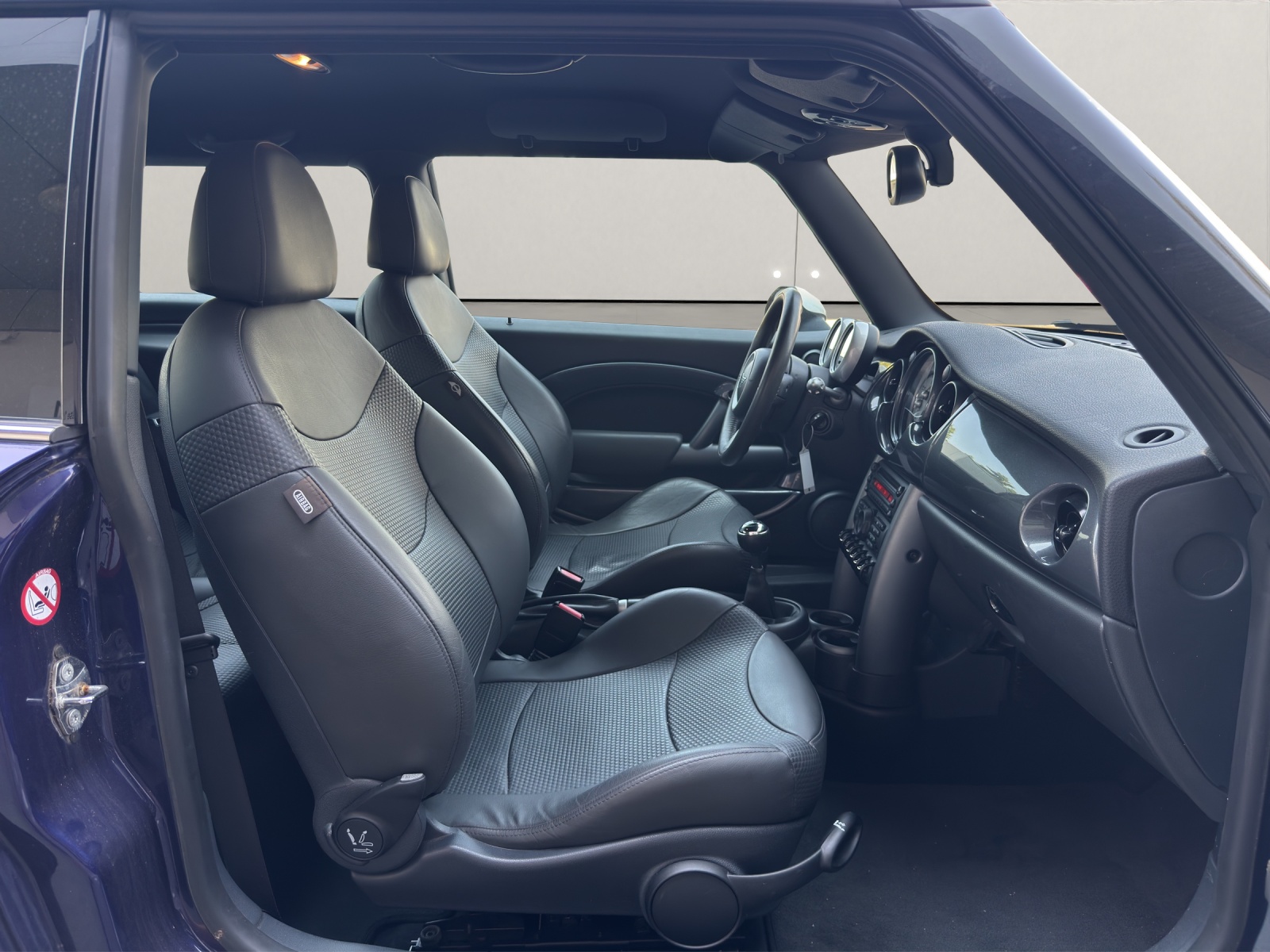 MINI Cooper-image-10