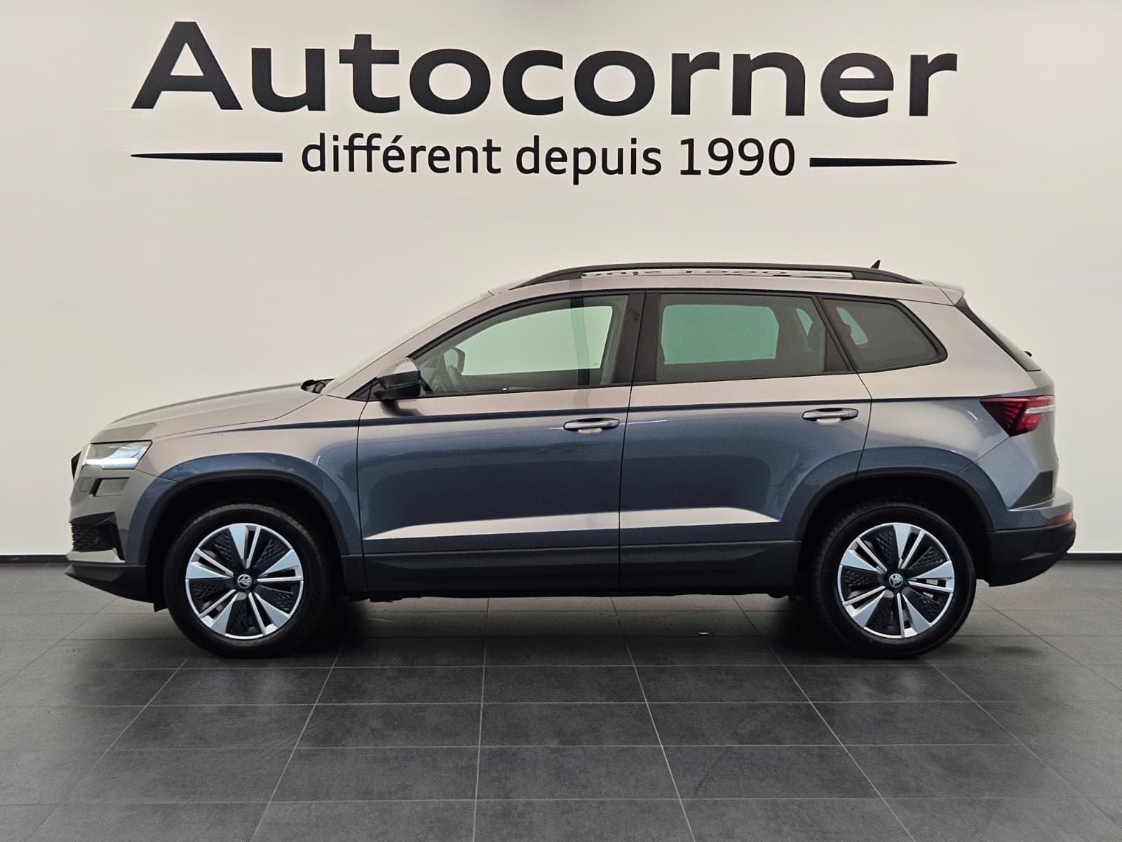 SKODA Karoq 1.5 TSI Ambition DSG-image-1