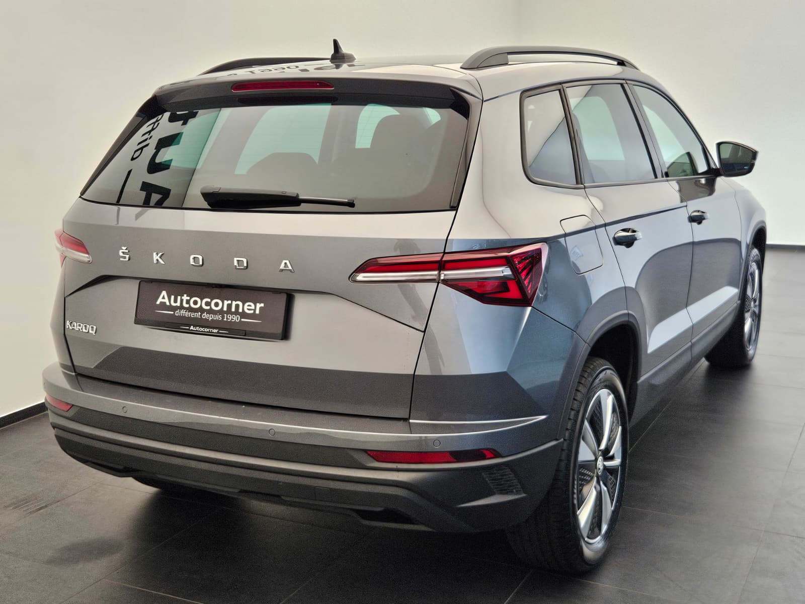 SKODA Karoq 1.5 TSI Ambition DSG-image-6