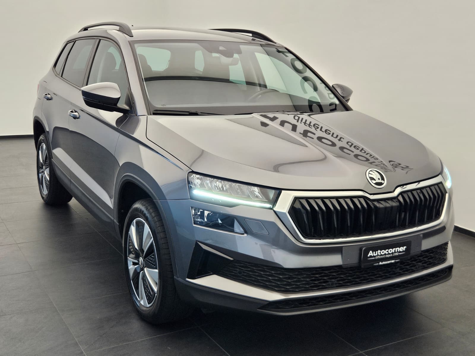 SKODA Karoq 1.5 TSI Ambition DSG-image-4