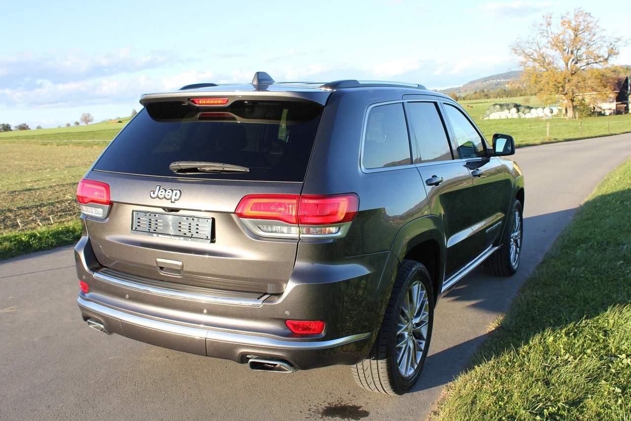 JEEP Grand Cherokee 3.0 CRD Summit Automatic-image-2