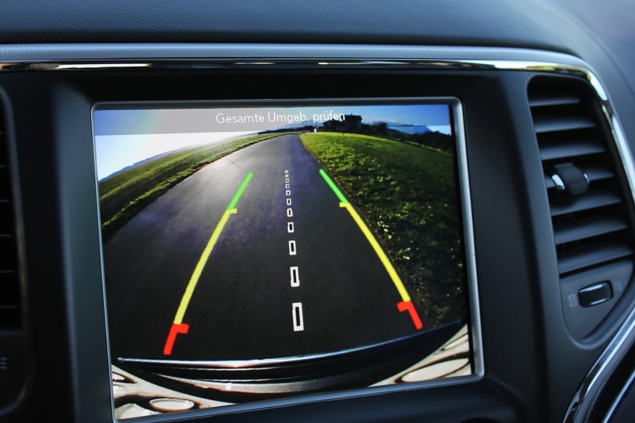 JEEP Grand Cherokee 3.0 CRD Summit Automatic-image-14