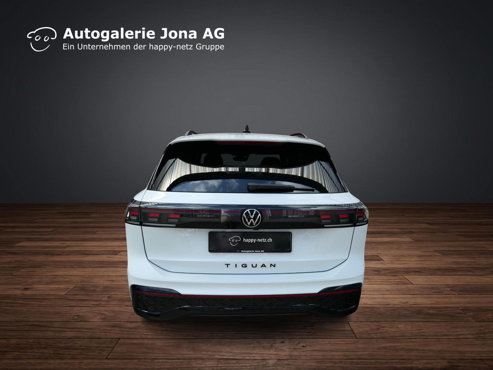 VW Tiguan 2.0 TSI R-Line DSG 4motion-image-3