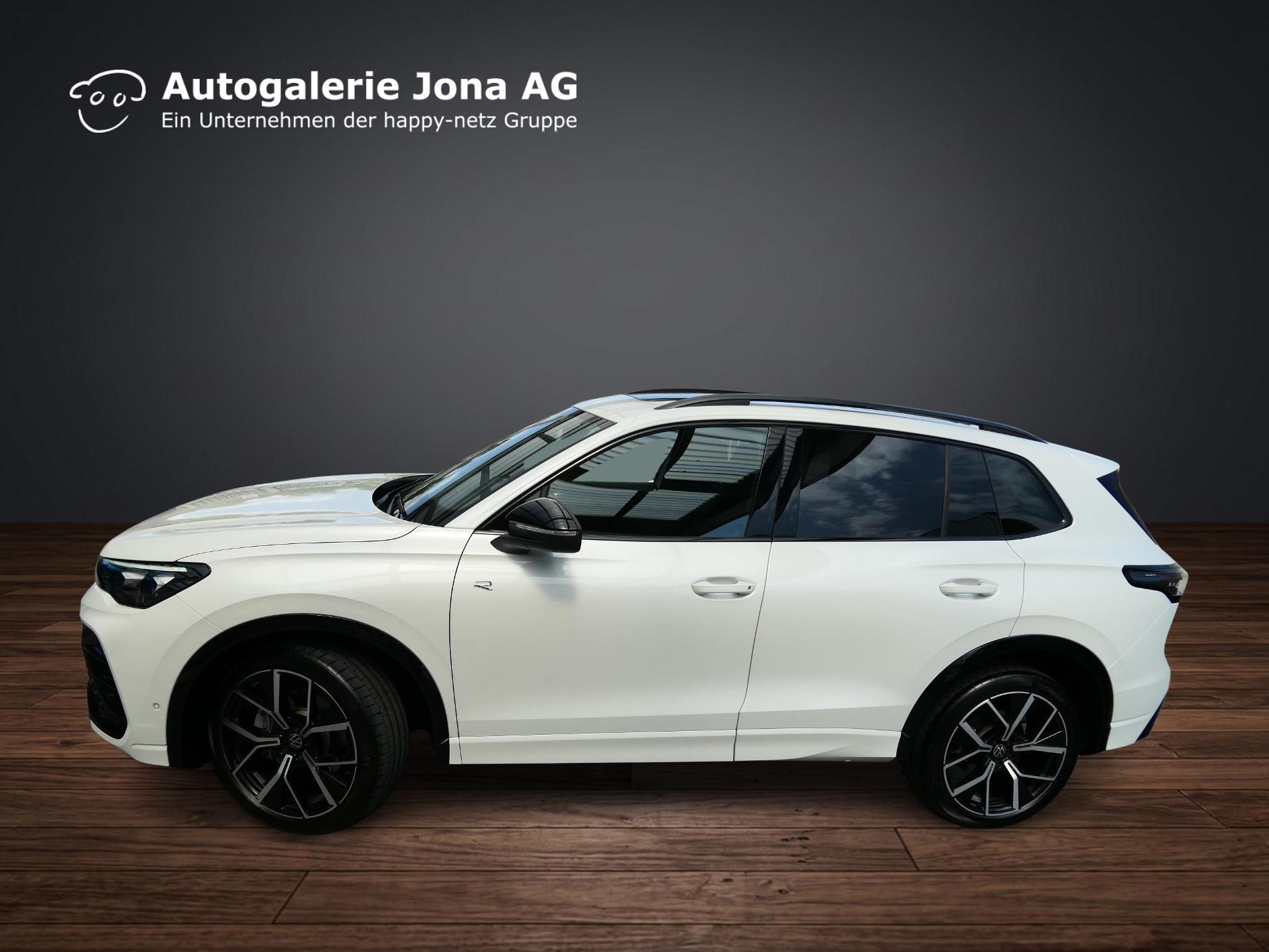 VW Tiguan 2.0 TSI R-Line DSG 4motion-image-2