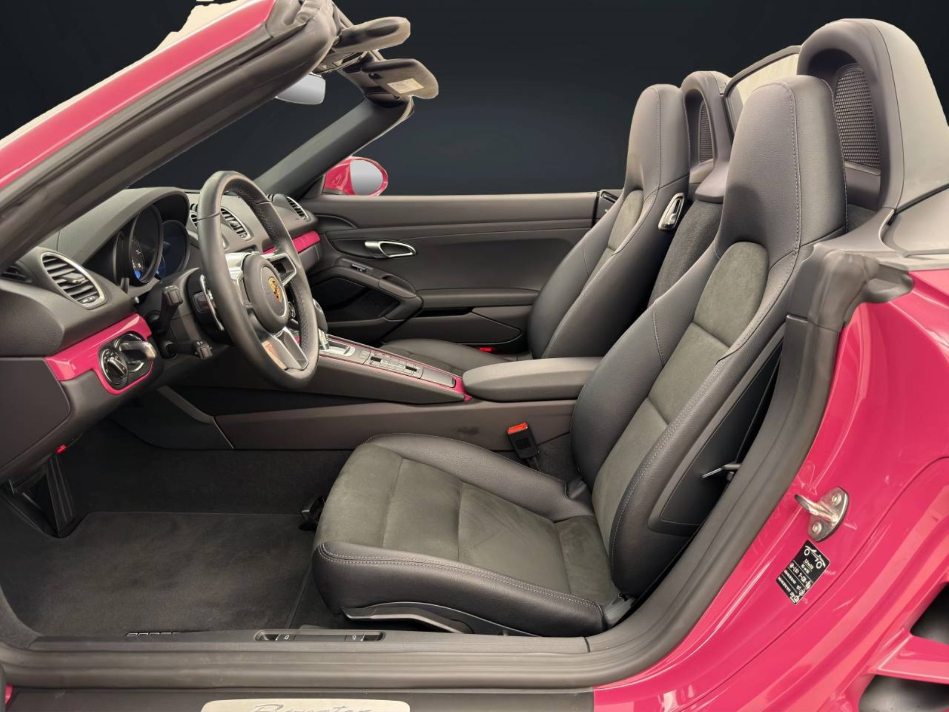 PORSCHE 718 Boxster-image-4