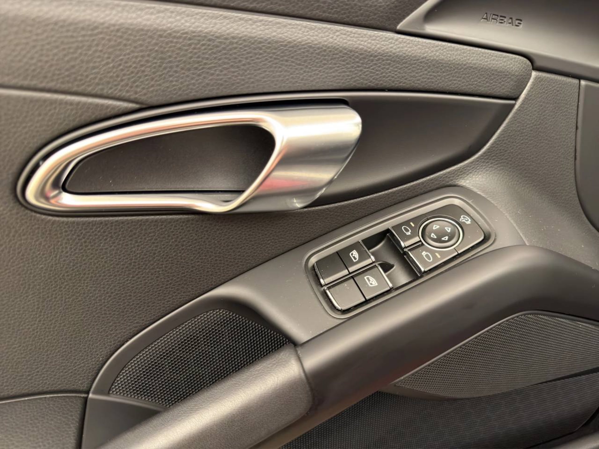 PORSCHE 718 Boxster-image-16