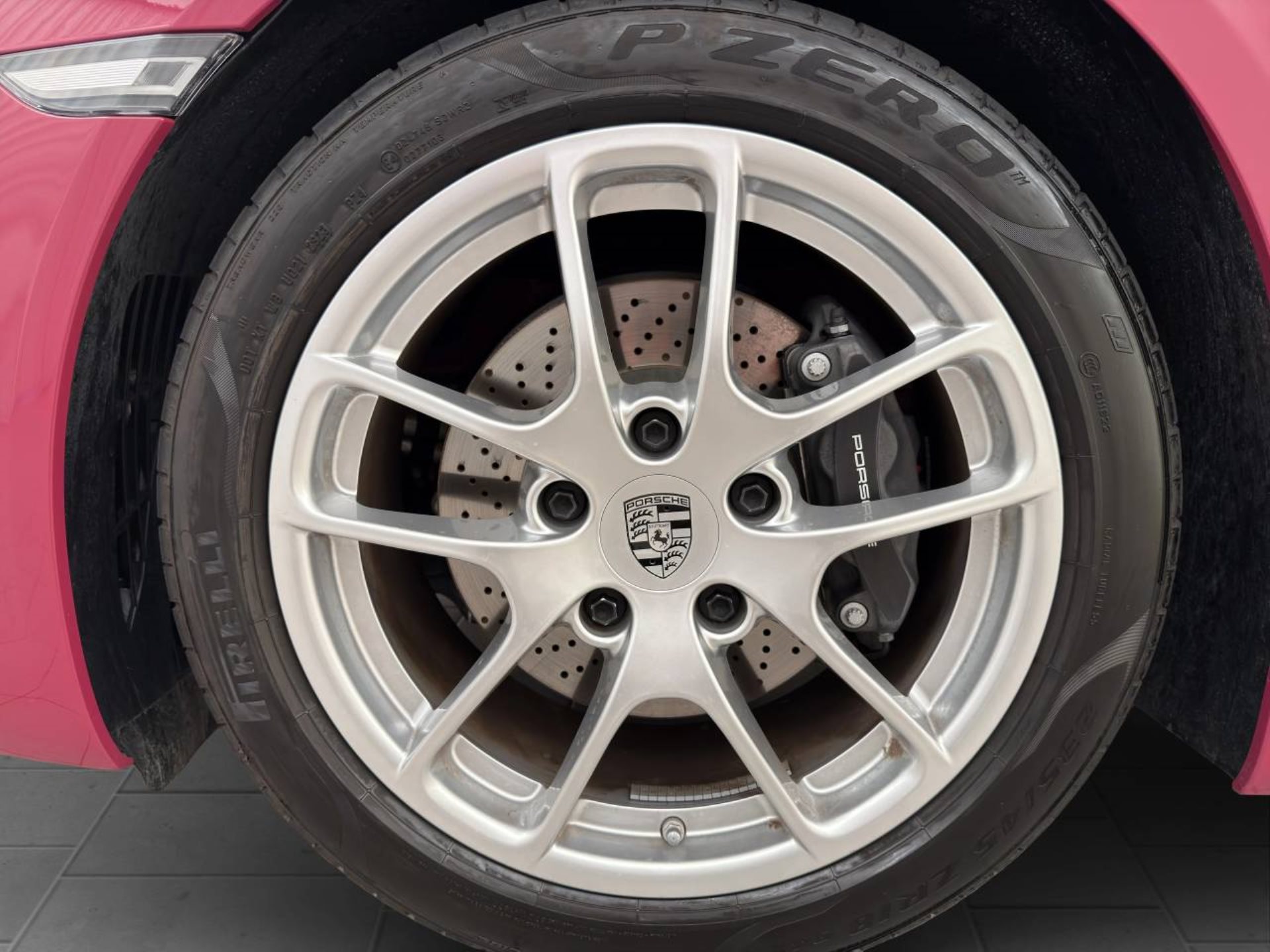 PORSCHE 718 Boxster-image-21